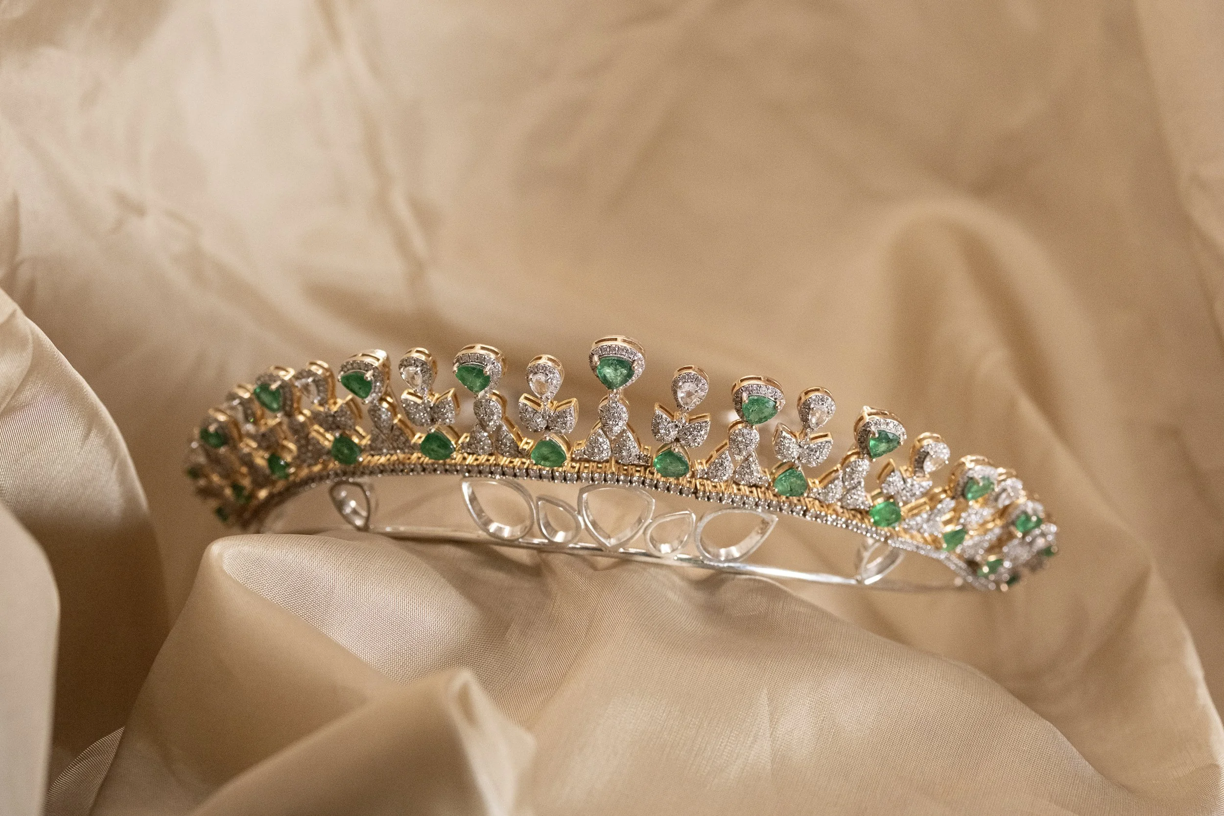 Fine jewellery tiara