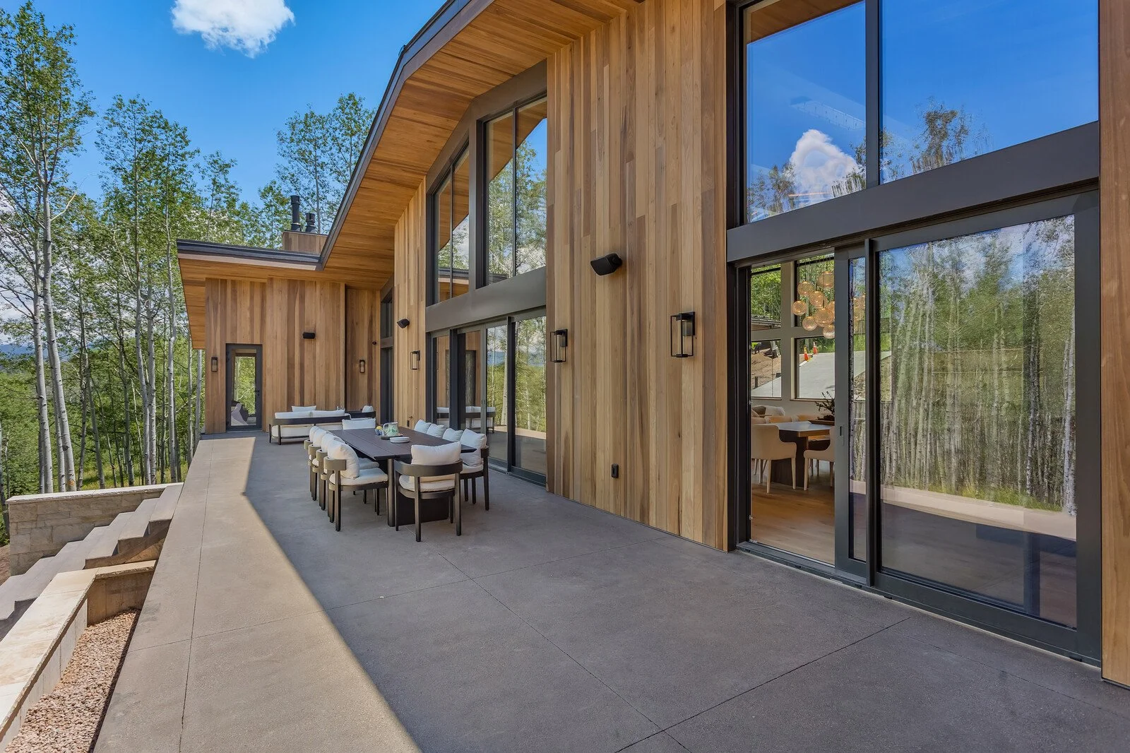 92_231_Maple_Ridge092_mls.jpg