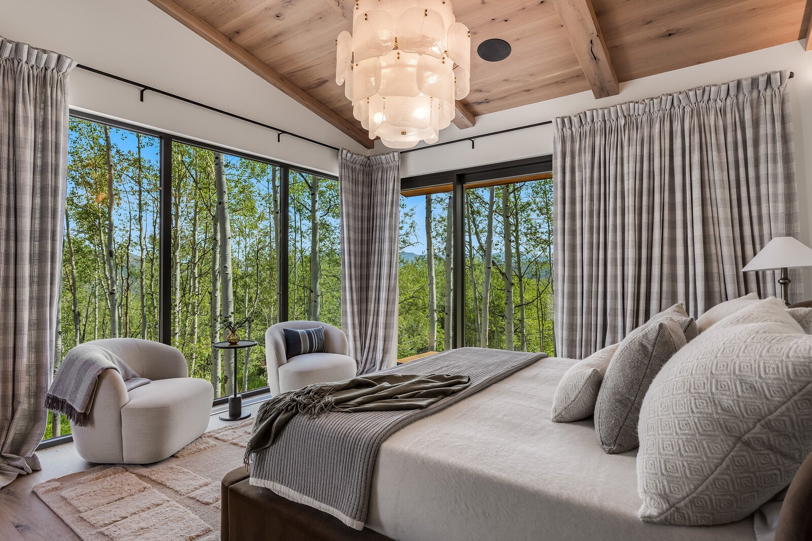 25_231_Maple_Ridge025_mls.jpg