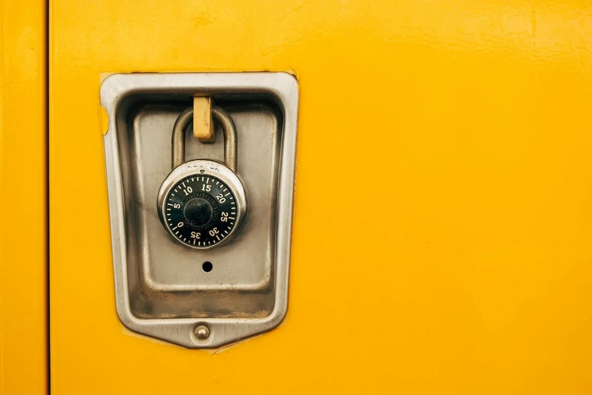 S02E12: SCHUFA-Entscheidung: keine (Kredit-)Auskunft unter dieser Nummer?