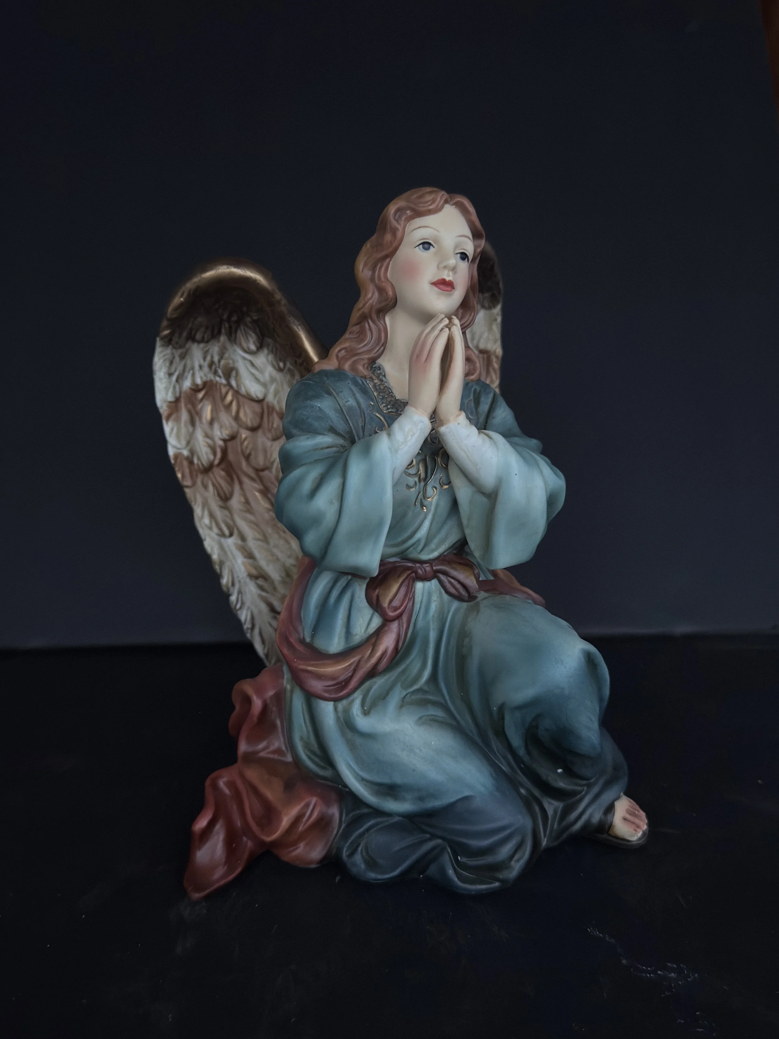 Two angels by O'Well