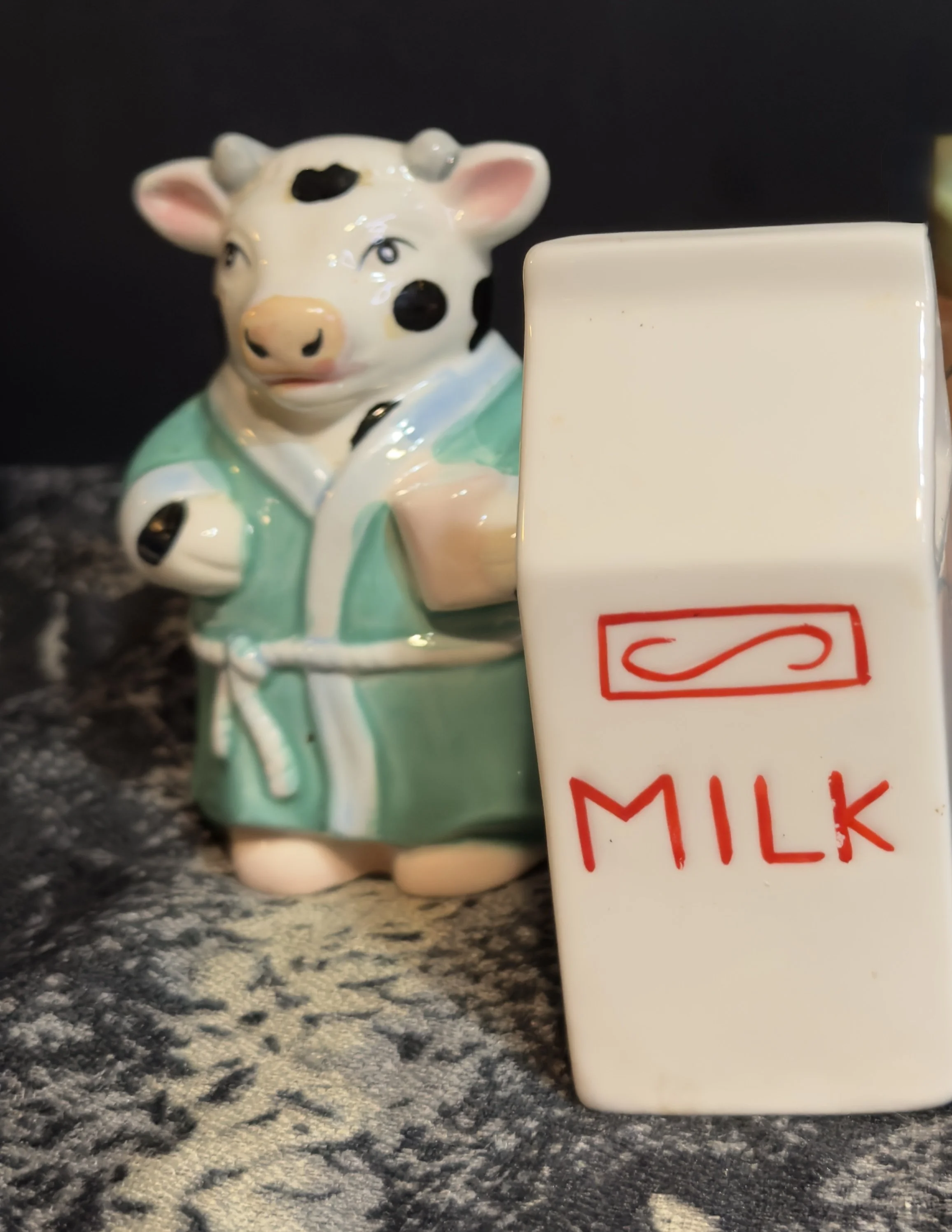 Ross salt and pepper shakers