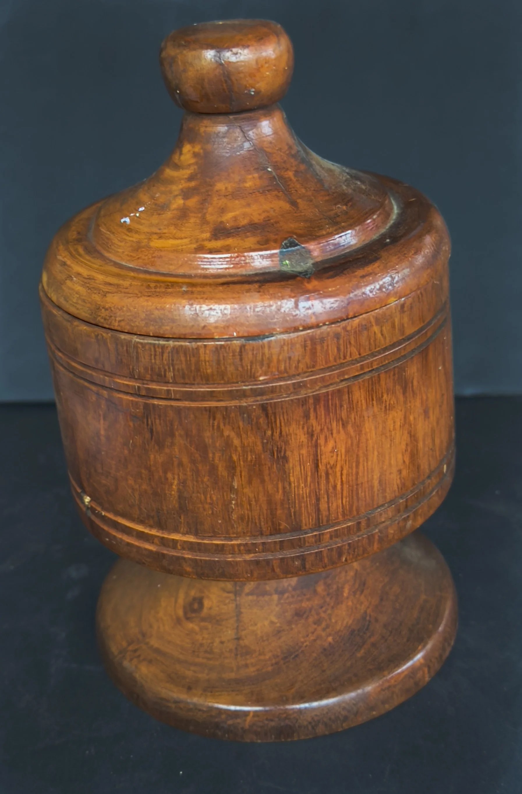 round wooden box3 copy.jpg