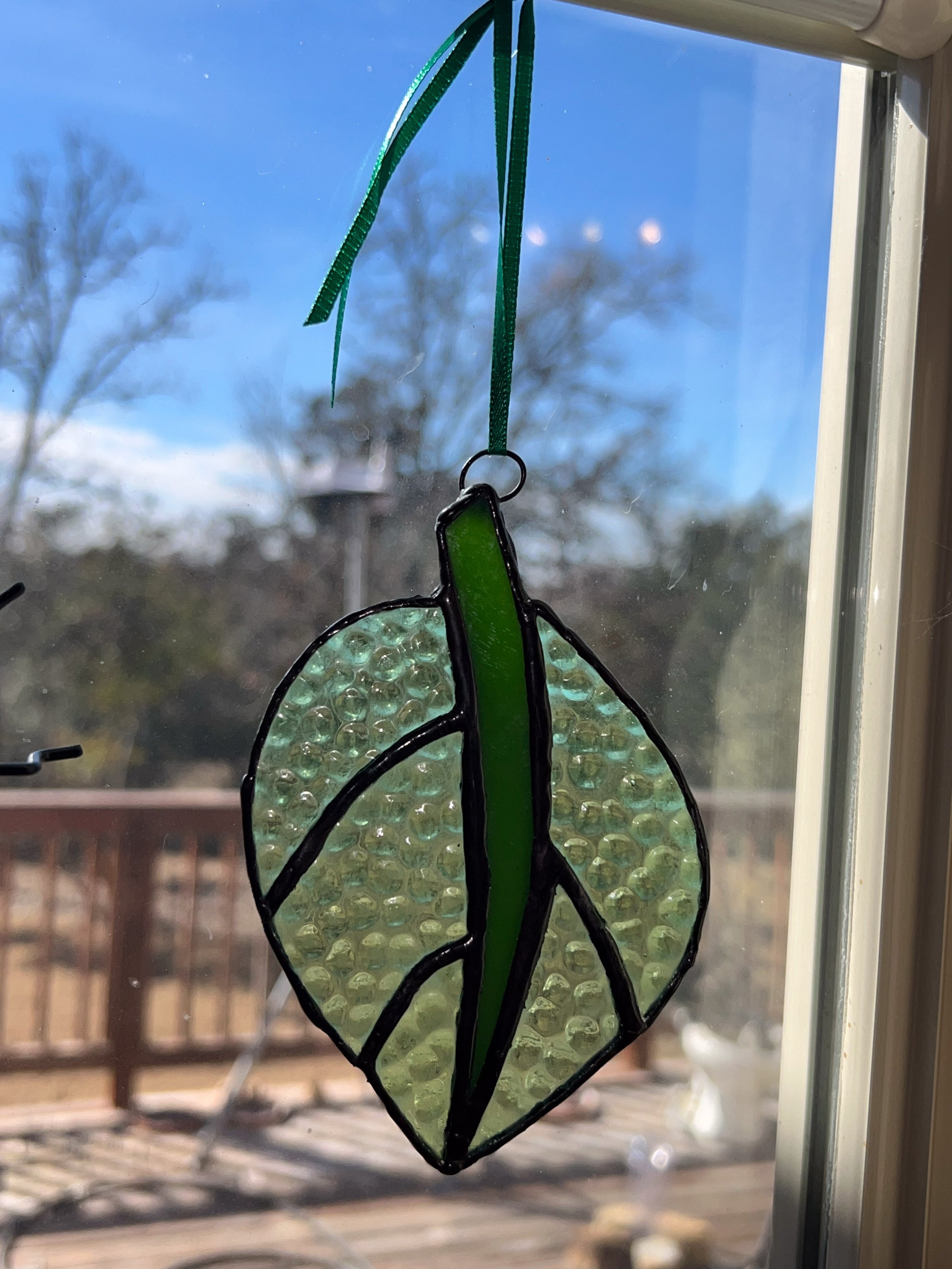 Spontaneous spring leaf, just for fun.
