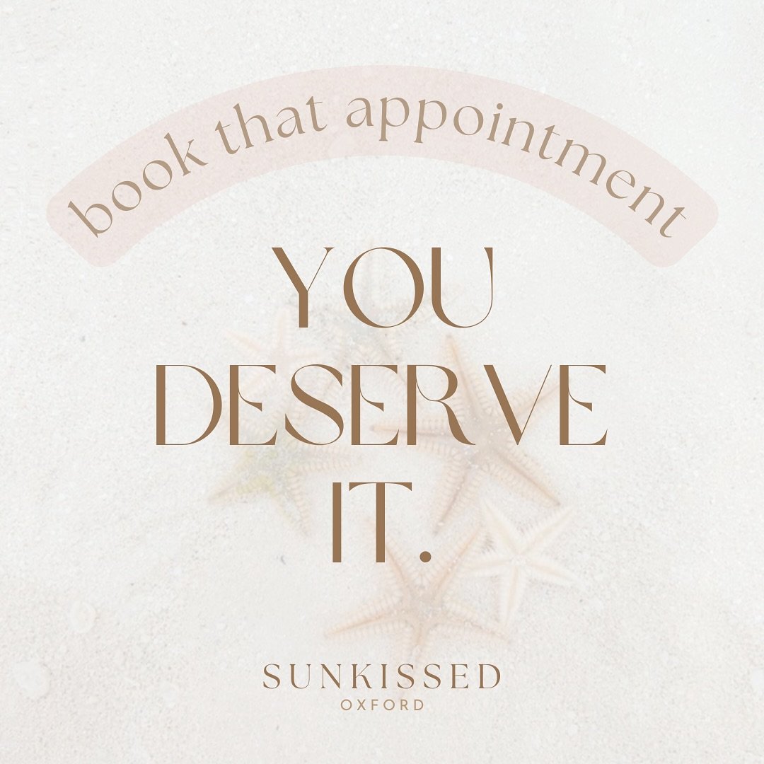 Need a break from studying? A little glow will do wonders! ✨ Book your spray tan, you deserve it! 💛 #FinalsVibes