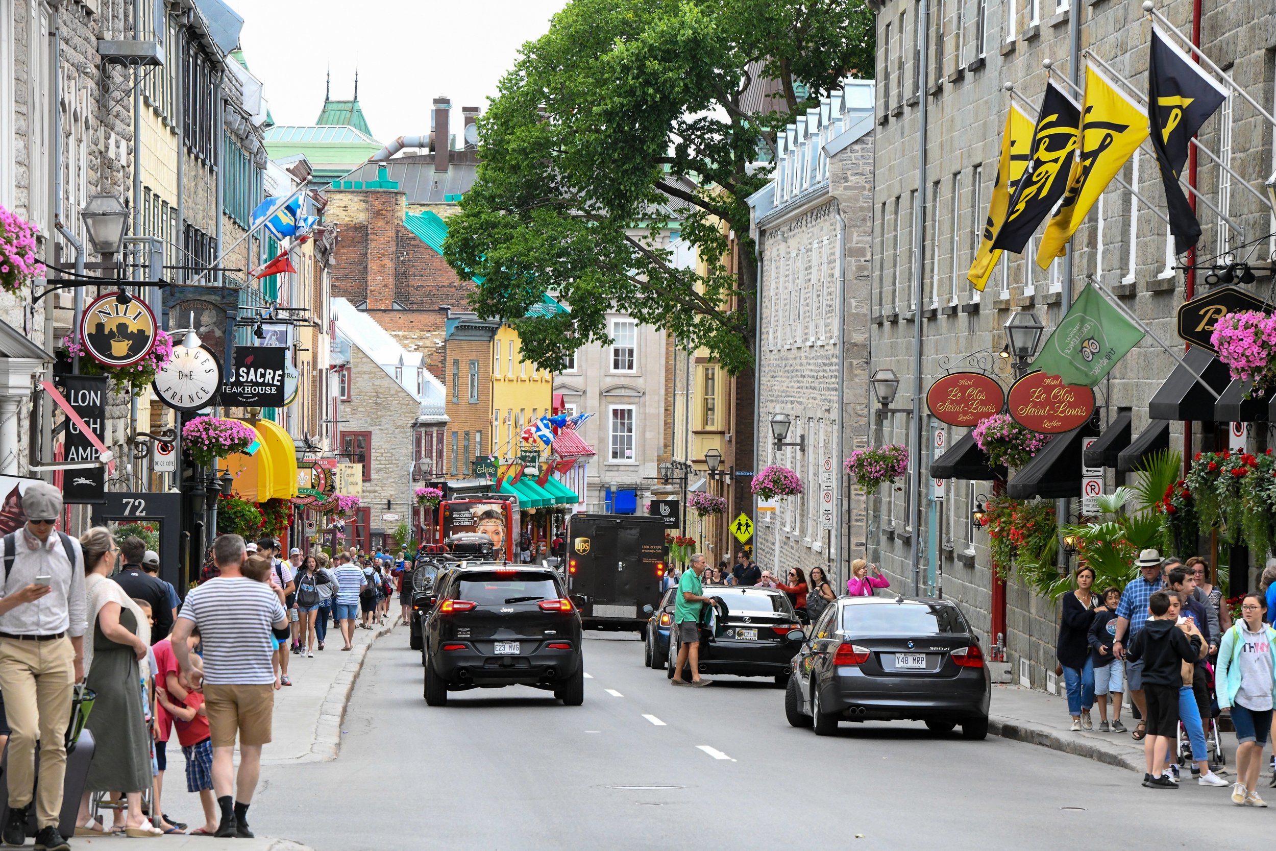 quebec.main.street.jpg