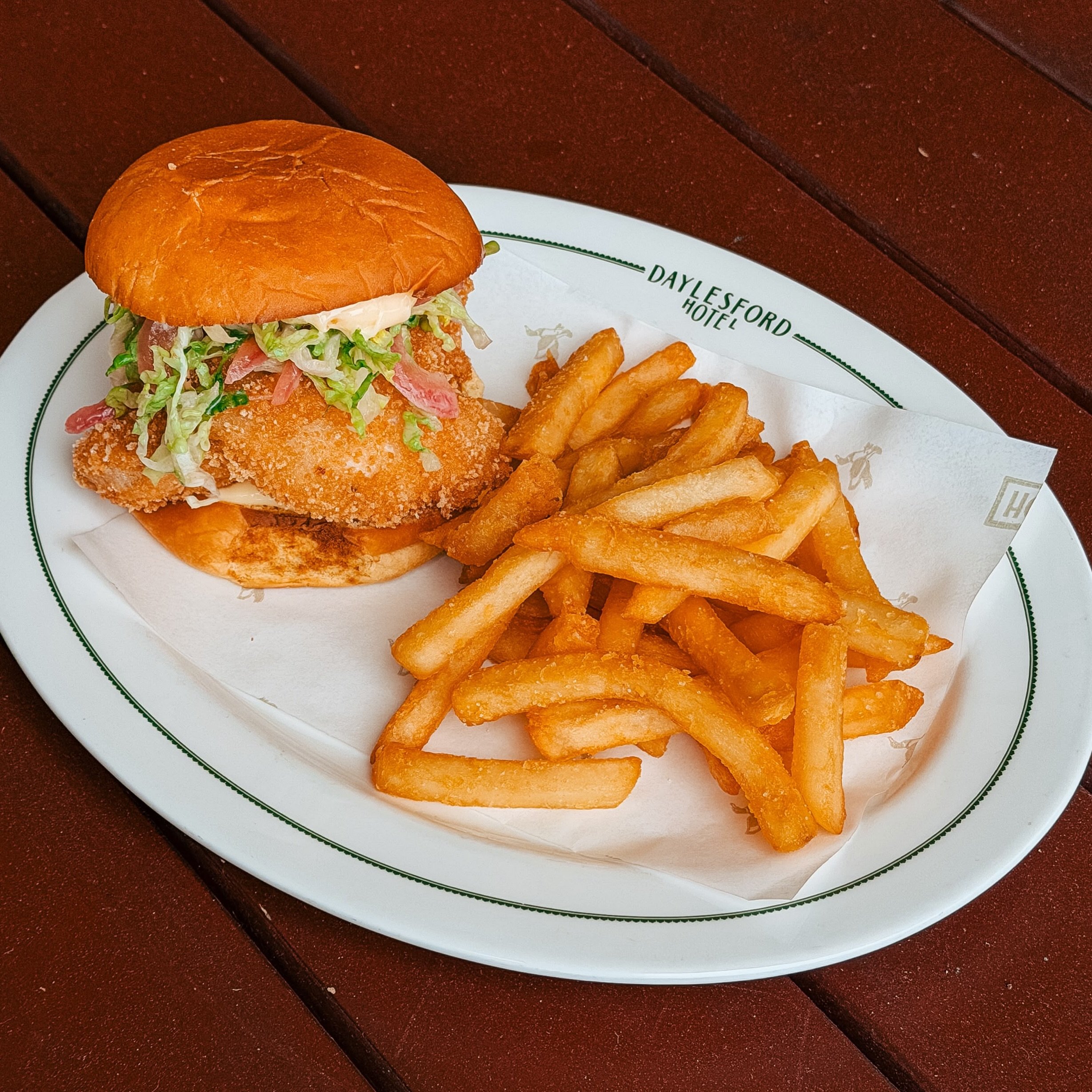Fish Burger is the special this week, and it&rsquo;s on tonight at the Daylesford Hotel. Fried fish, cos, pickled onion, aioli on a Martin&rsquo;s potato bun with fries. $25.

Burger Night runs every Tuesday from 4pm, and the special changes every we