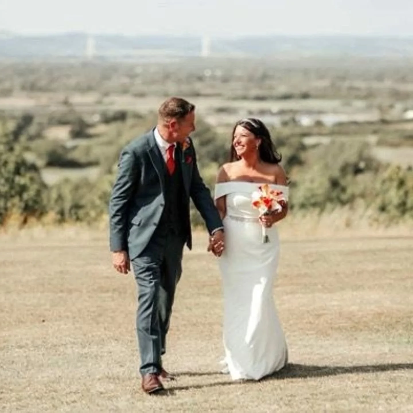 Thank you Sarah for booking me on recommendation after I altered your lovely sister's dress a few years ago now. And thank you for trusting the process of what was needed to make your dress right for you.

Being petite Sarah's @wed2b dress required a