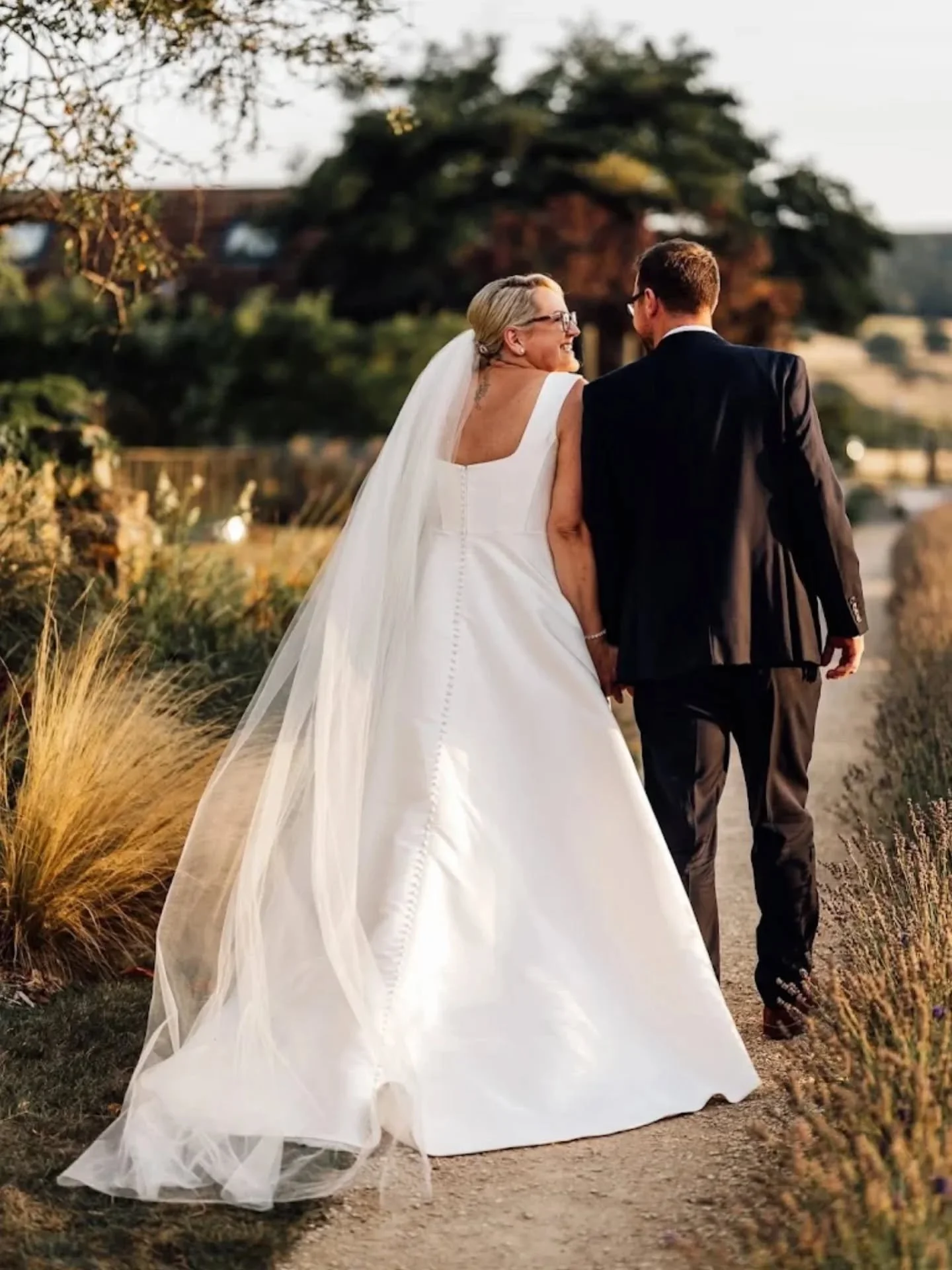 Let's kick off this sunny week on the first official day of Autumn with beautiful Blair.

Blair visited me in spring with this @wed2b dress that she fell in love with but the back no longer did up. I find with many dresses they often have more train 