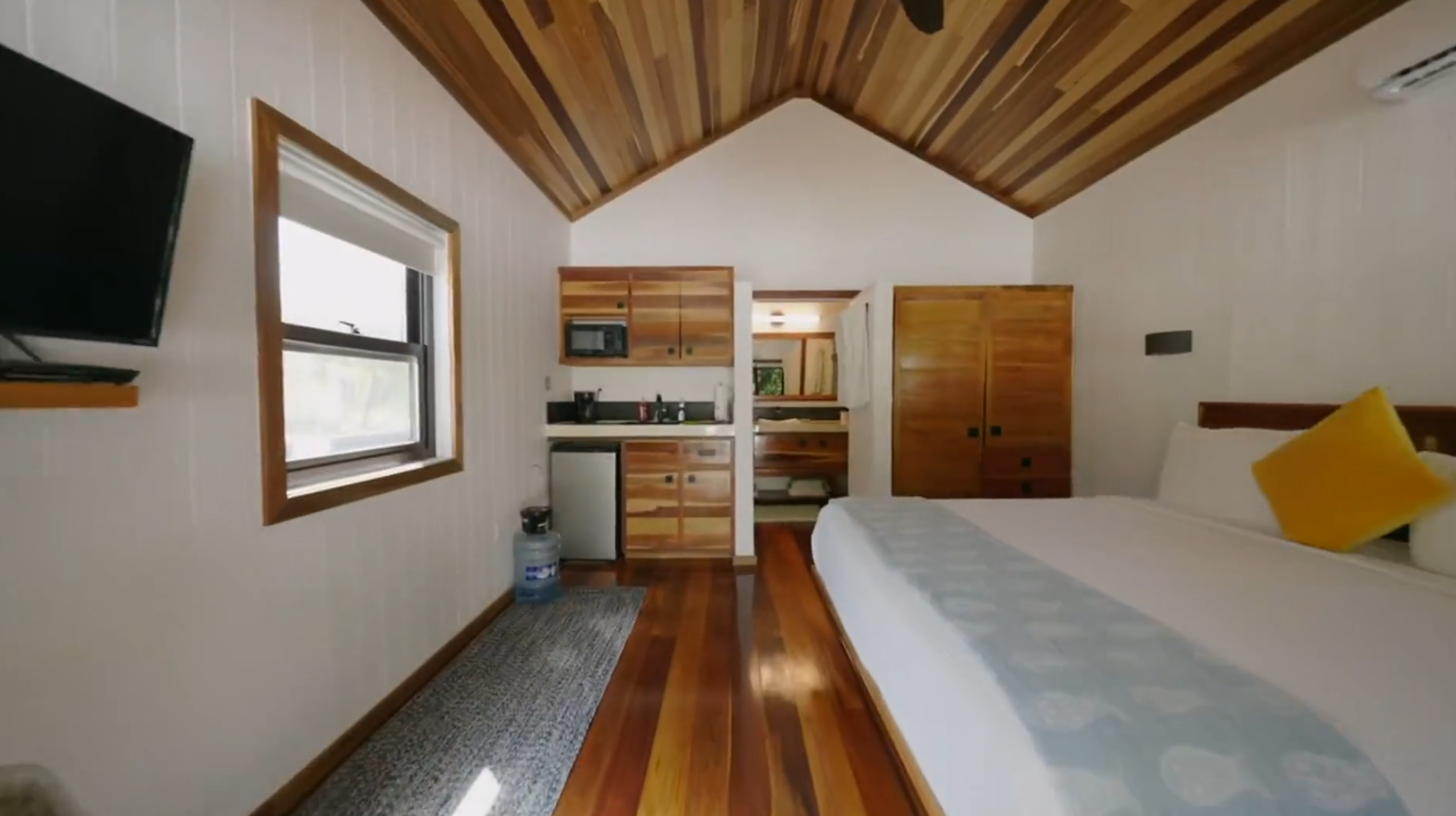 Buy property in Ambergris Caye