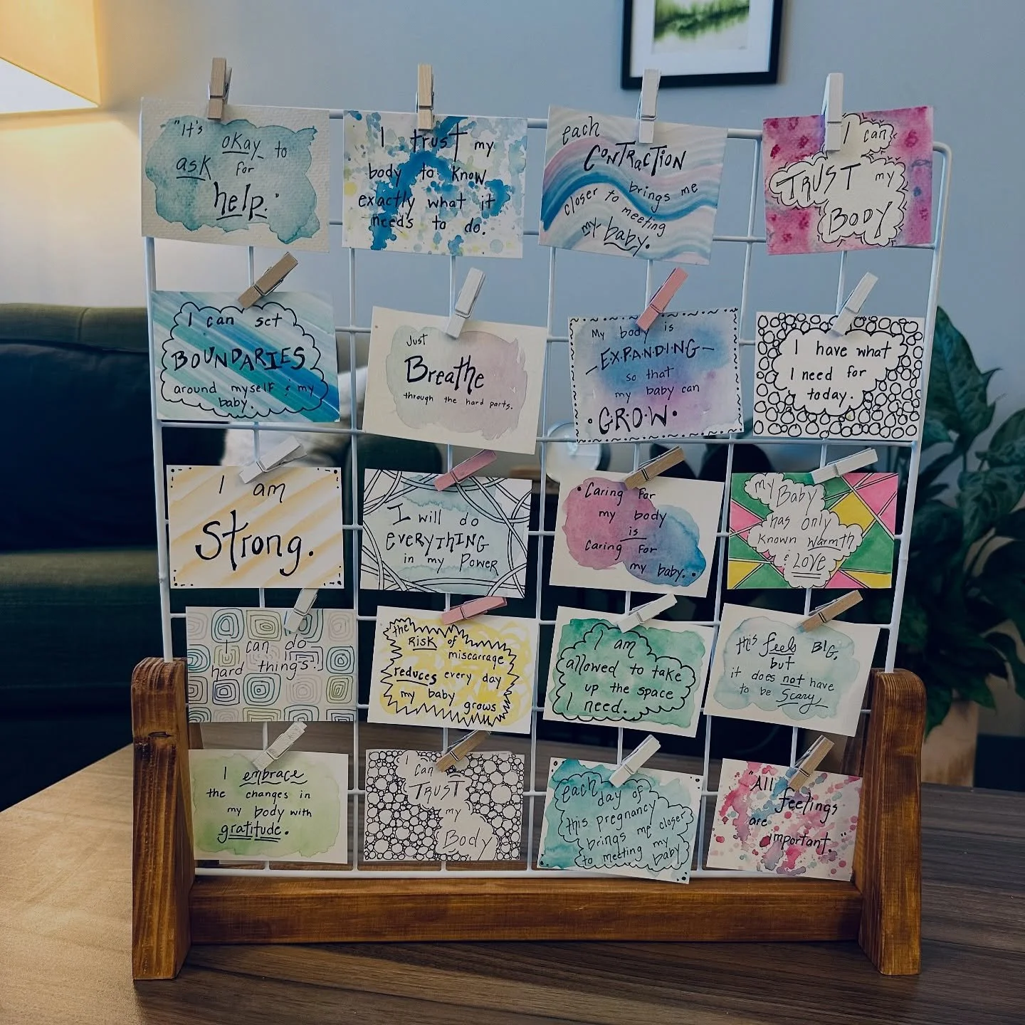 Upgraded my affirmation card display for the @babycito.co Birth and Beyond expo. 
&hellip;
Affirmations are positive statements that help shift thoughts and emotions, promoting a mindset of confidence, calmness, and empowerment. By regularly repeatin