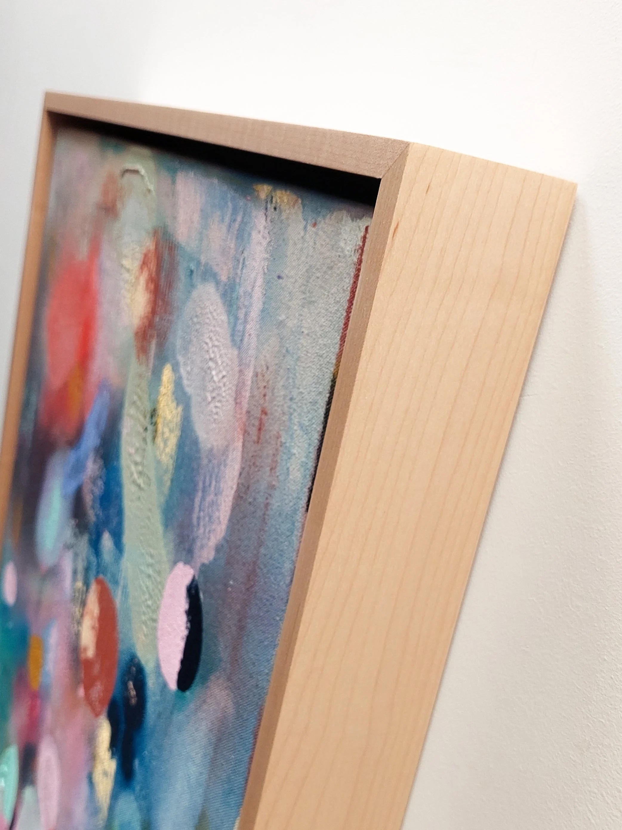 Maple natural finish detail