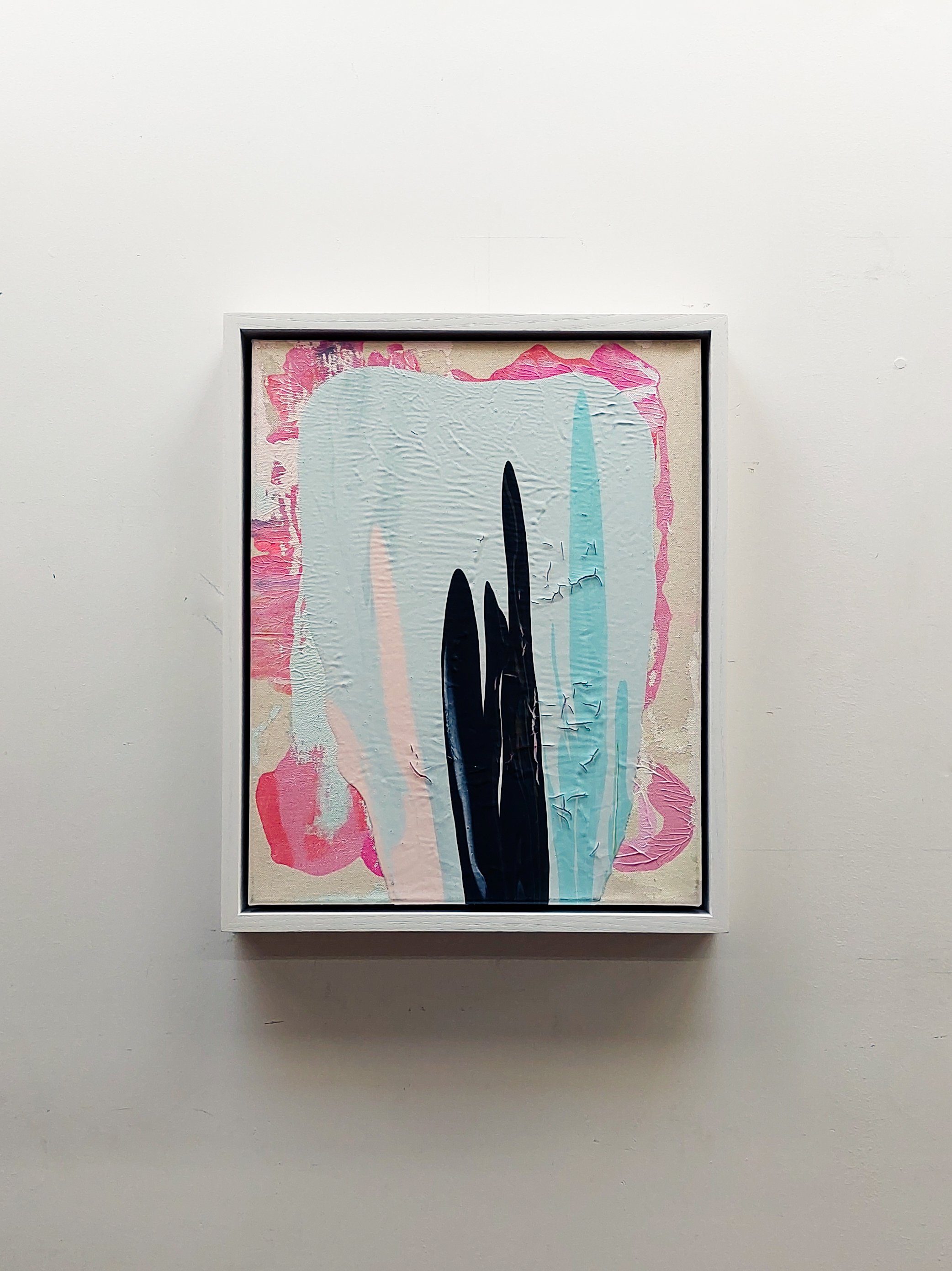 Custom Frame in white