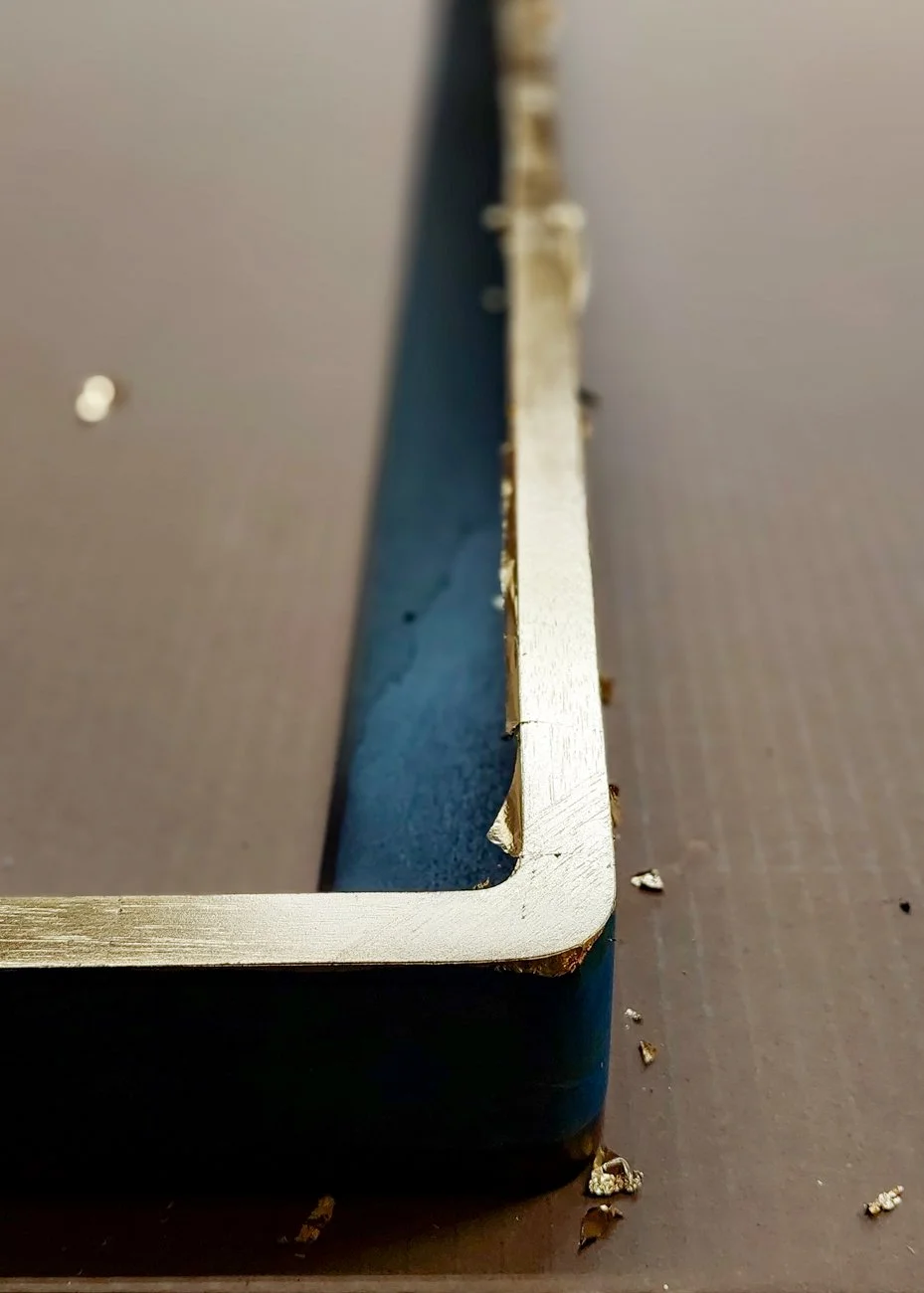 Gold leaf frame with rounded corners