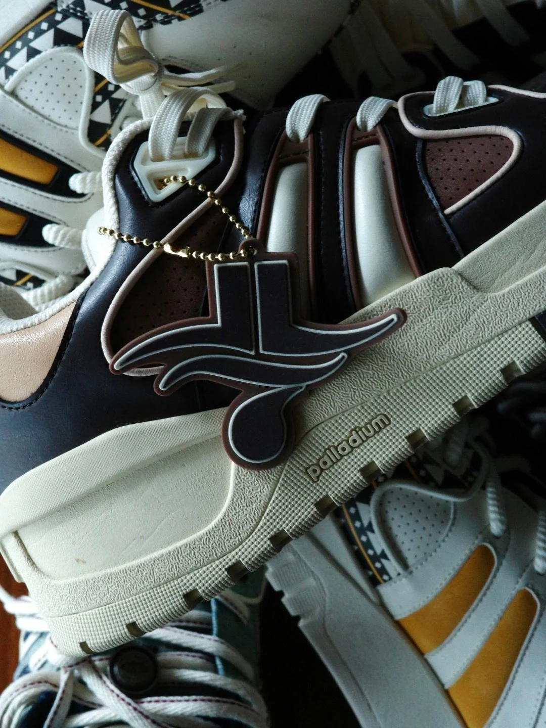 Some kicks just take you back 
2026 Palladium colorways drop 👟✨ 

有些鞋子就是會帶你回到過去
2026年 Palladium 新色發售 👟✨

📷: @brianhchen