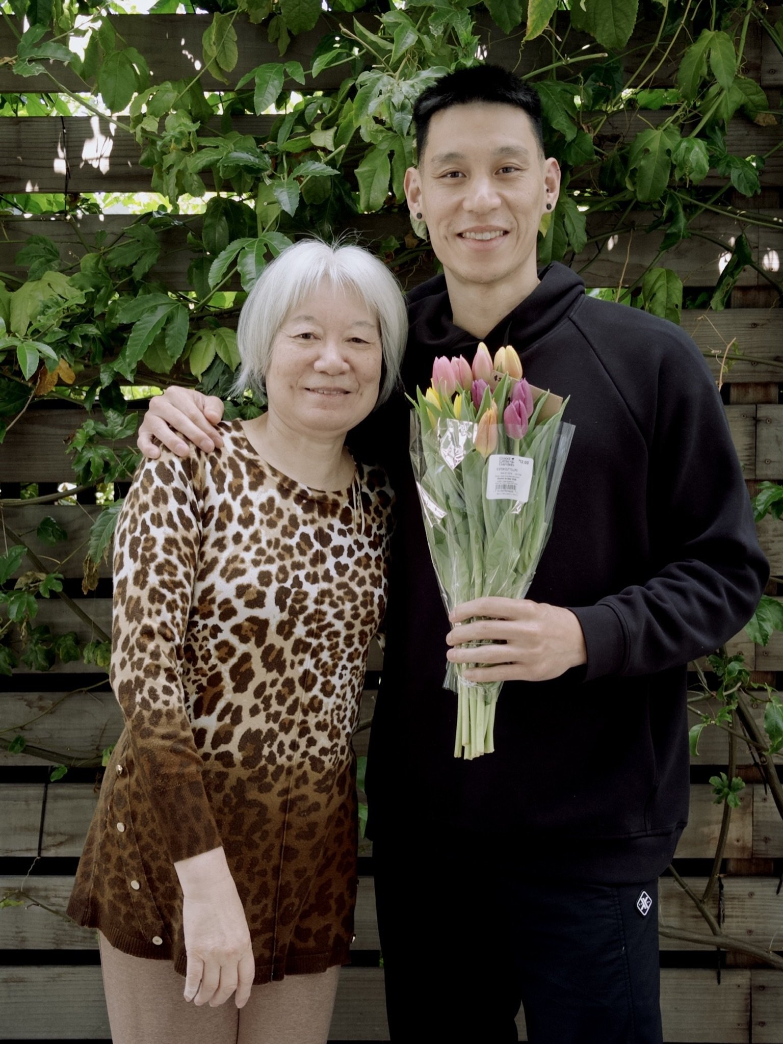 Happy Mother&rsquo;s Day 🤍
To my mom who raised me,
To my wife raising our family with me 🌹
祝世界上的媽媽們幸福快樂 💐