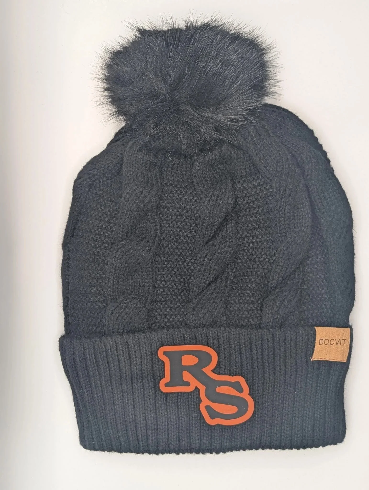 WOMANBEANIE1.jpg