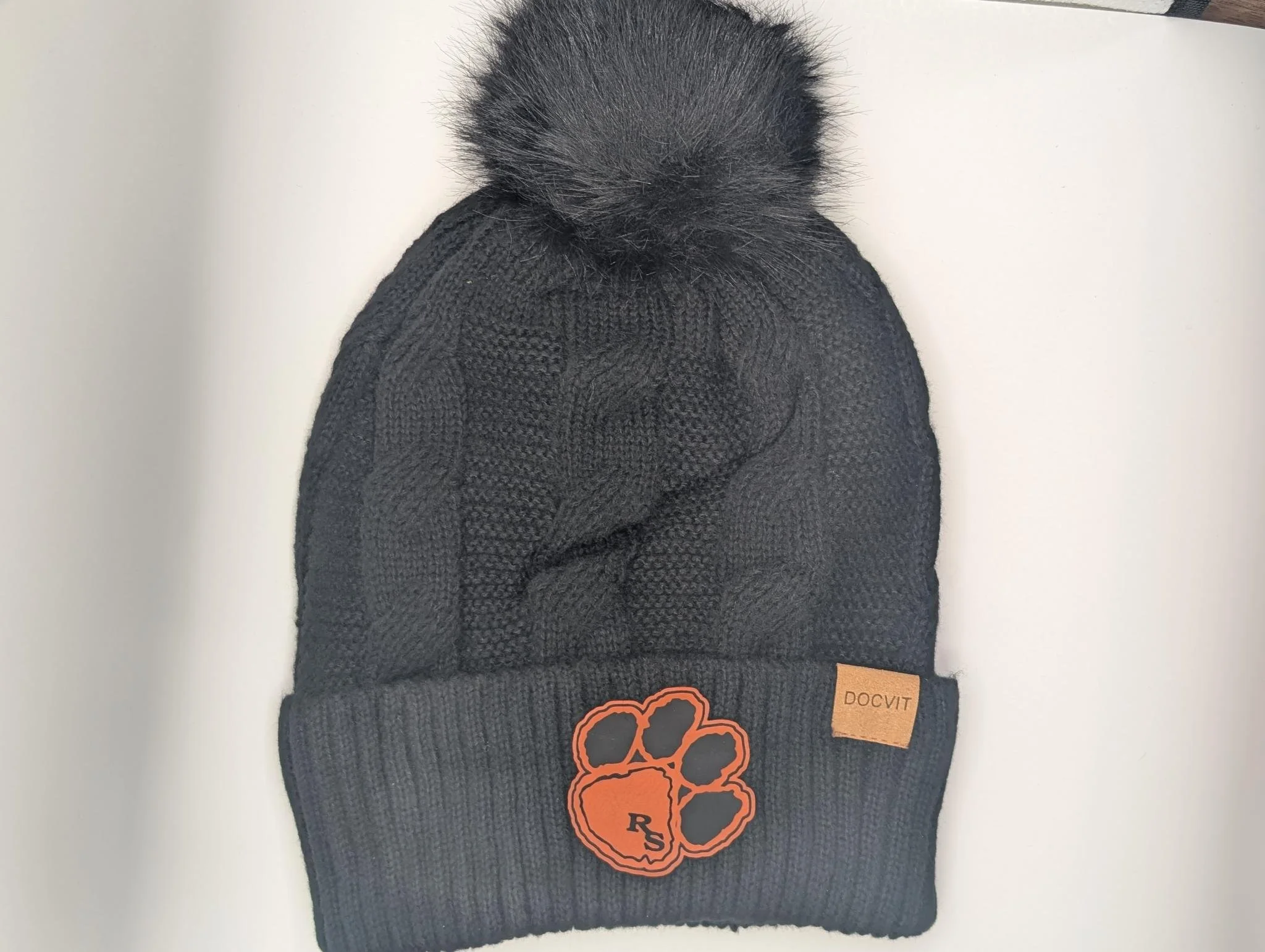WOMANBEANIE2.jpeg