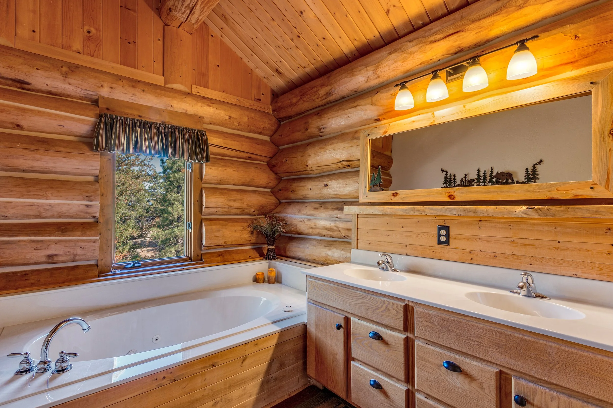 (Primary Suite) Bedroom 1: Soaking Jacuzzi Tub
