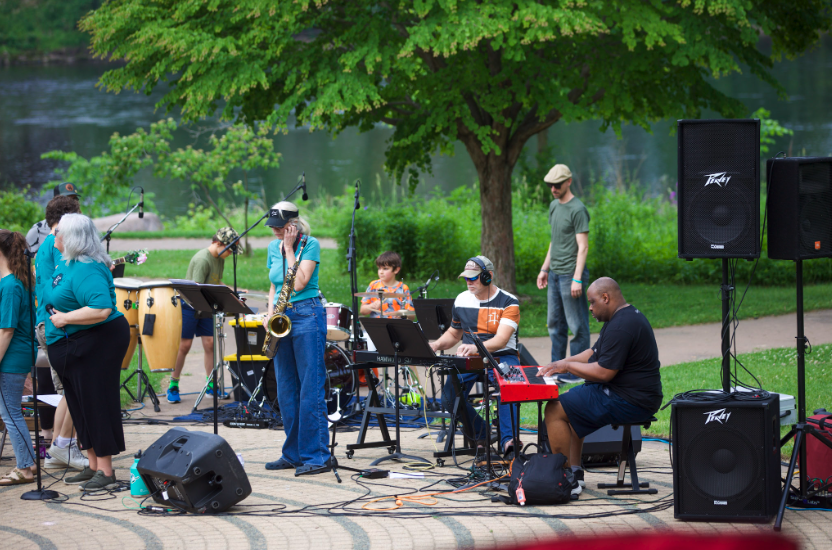 CollECtive Arts Mid Summer Praise Concert