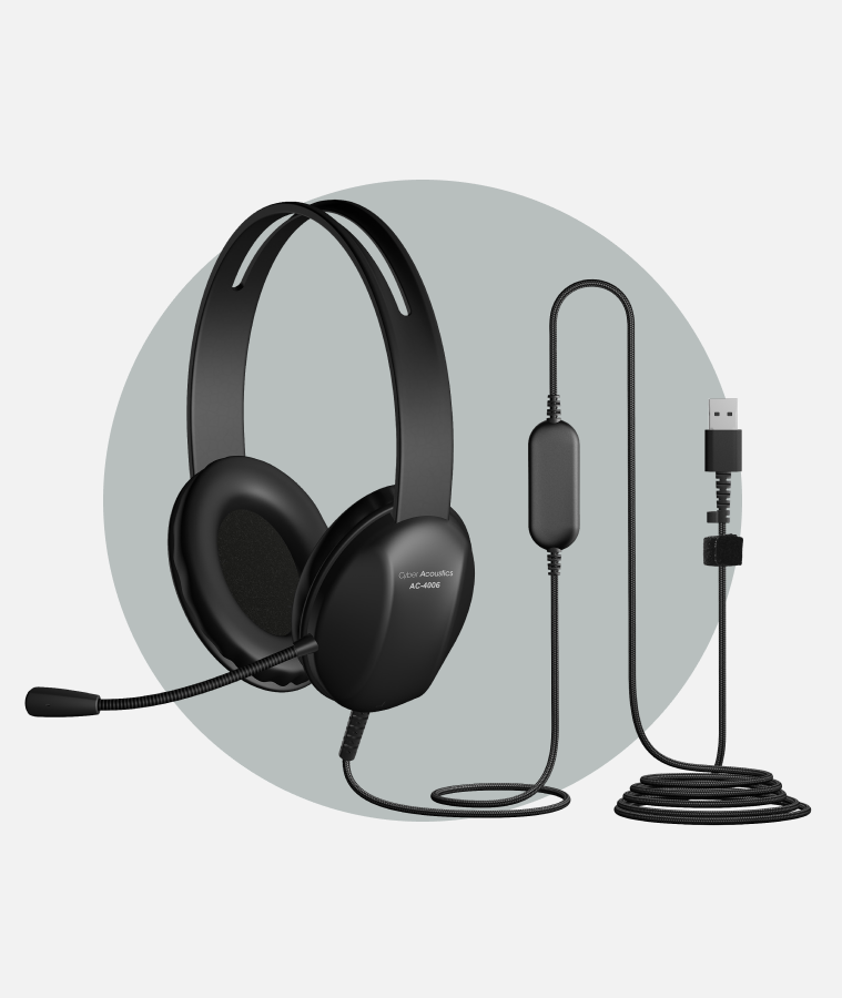 Auriculares con micrófono, cables y control de volumen.