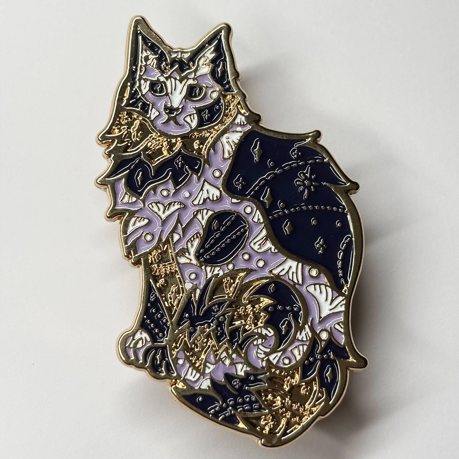 Folk Familiar - Cat- Enamel Pin