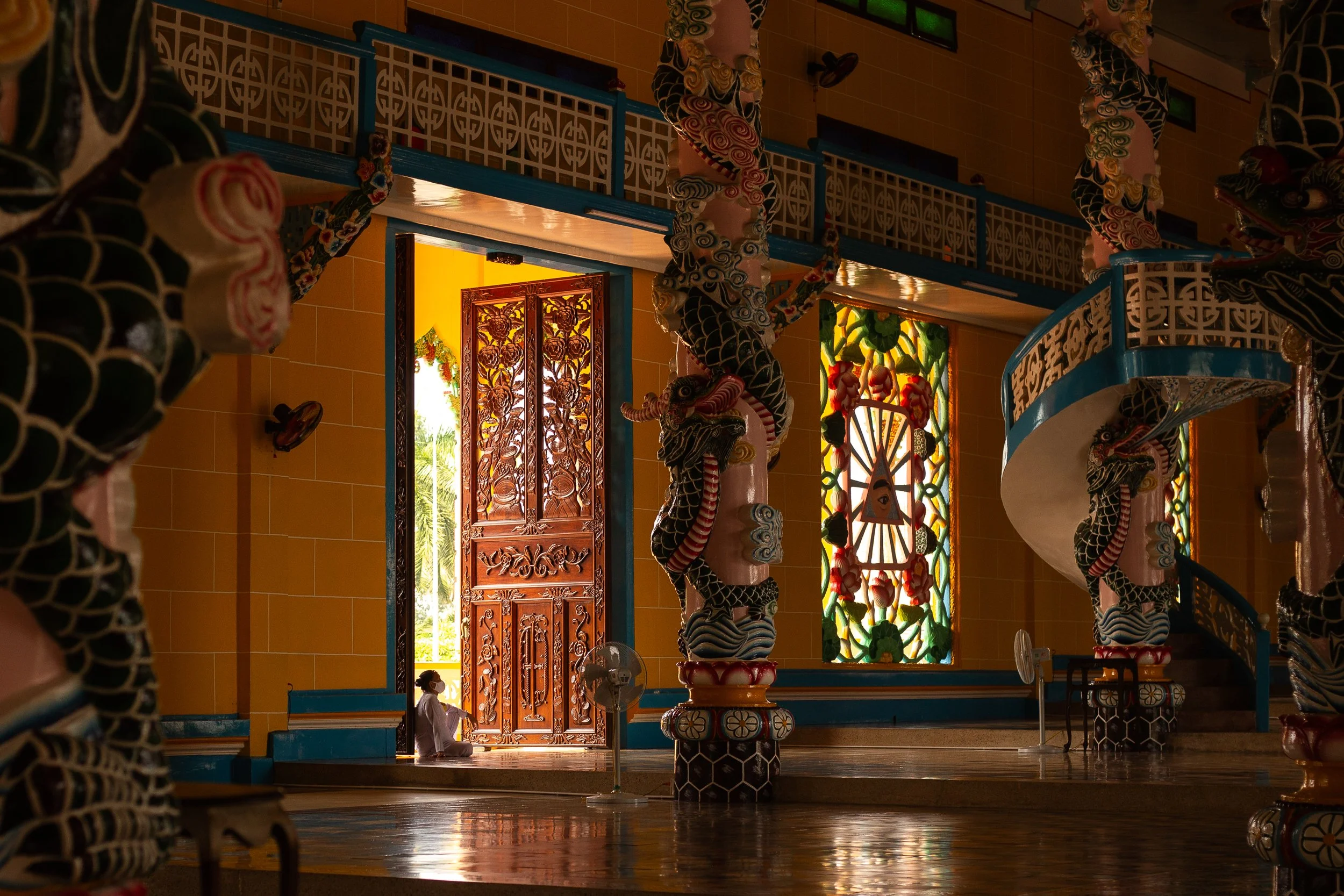 Between Her and the Eye