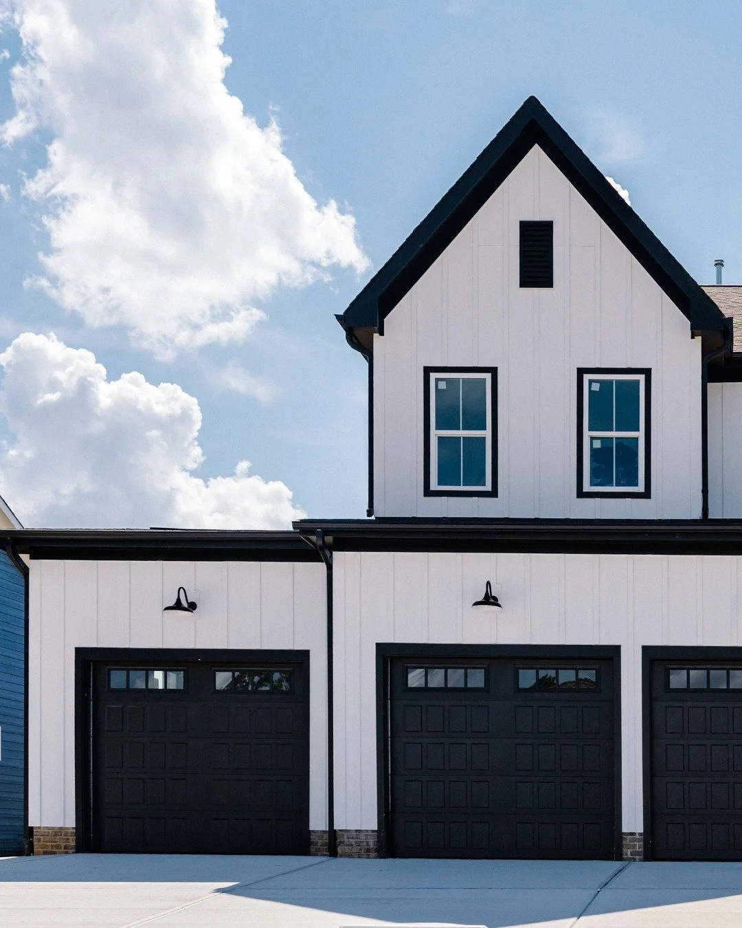 Picking the right windows can certainly be a pane point&hellip; that&rsquo;s why we count on @plygem!
 
From initial framing to (nearly) final touches, Plygem&rsquo;s high-quality windows &amp; glass are the crystal-clear choice for any experienced h