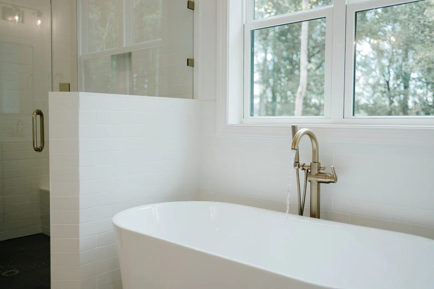 This Valentine&rsquo;s Day, fall in love with coming home. 💕

Nothing says self-care quite like a giant soaker tub waiting for you after a long day. Thoughtfully designed and beautifully finished, every elevated feature is meant to enhance your ever