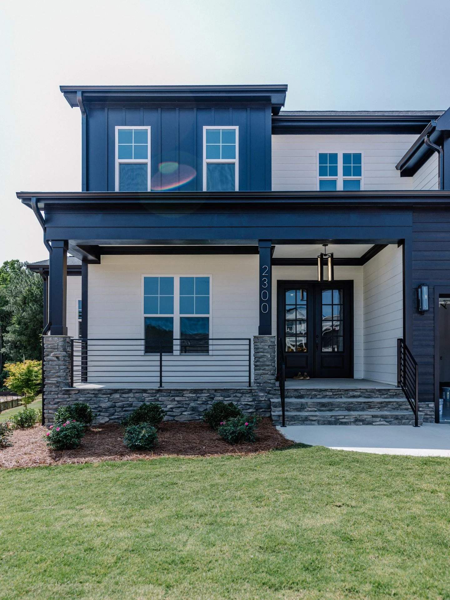 Picture this: You just got the keys to your new home, and it is a #MassengillMade beauty. 😍

From the moment you pull into the driveway, the curb appeal sets the tone with thoughtful architectural details. As you step into the backyard, the experien