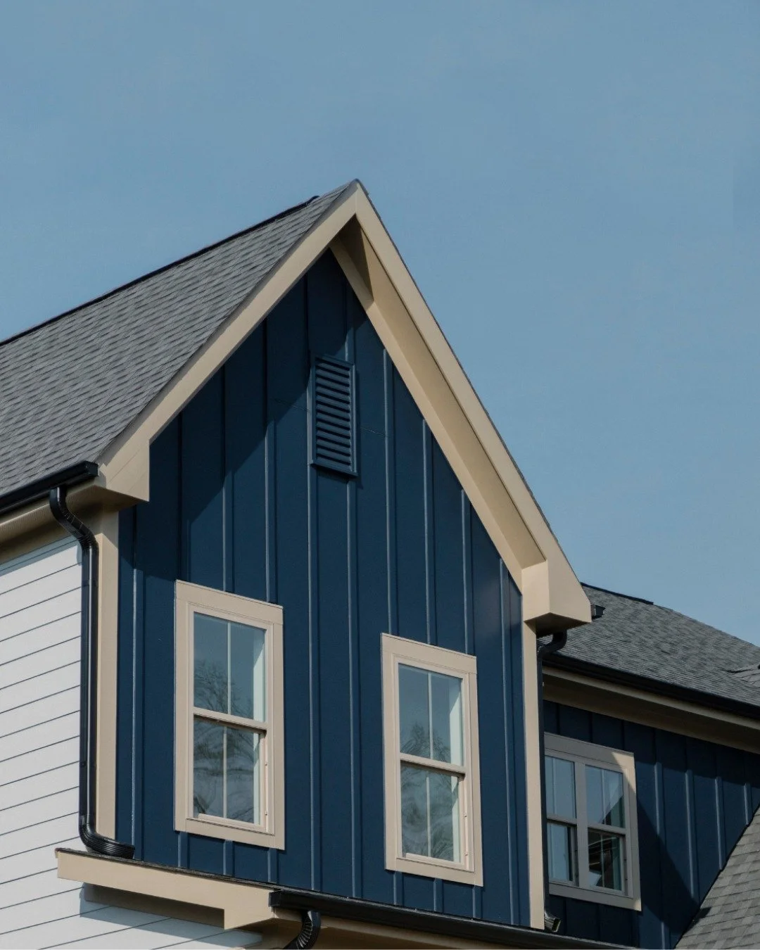 We're bringing you a big update from Hilltop Bluffs!

With only four homes still unspoken for, this is your chance to step into a community that&rsquo;s already taking shape, filled with future neighbors who saw it first and moved quickly. 

AT-A-GLA