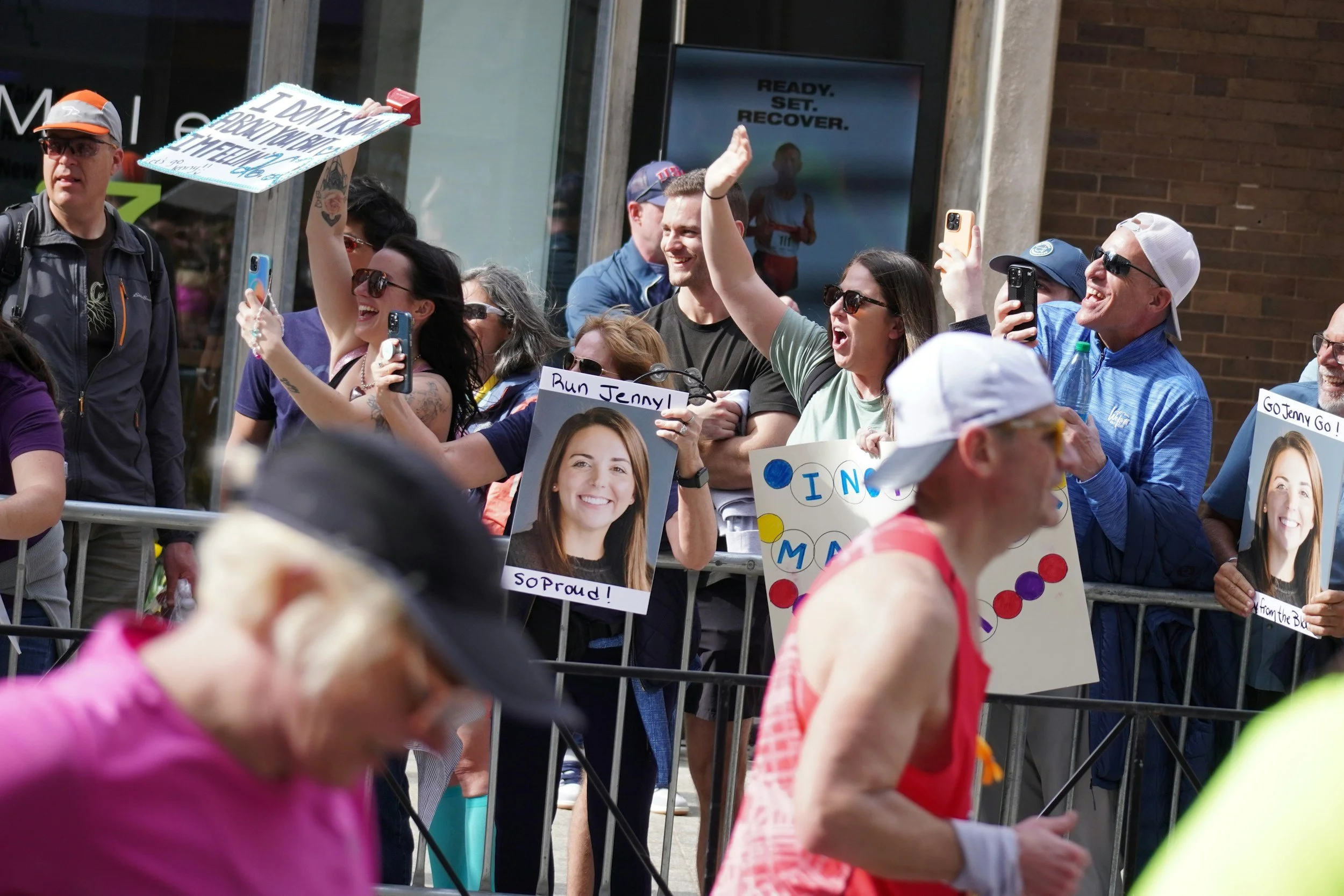 People cheering on people running at run club NYC