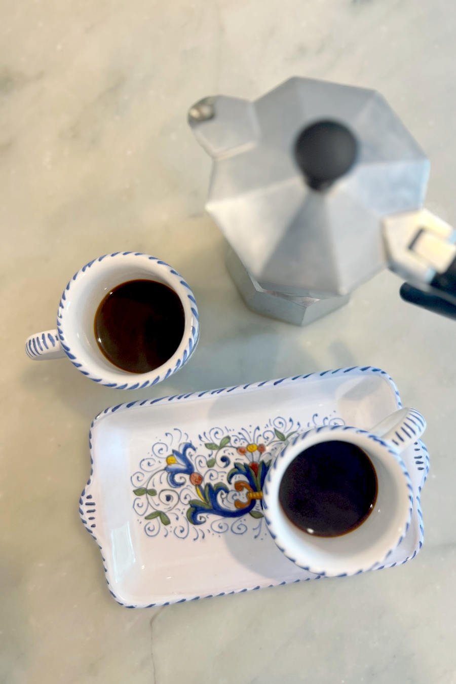 DerutaEspressoSetWithPlate.jpg