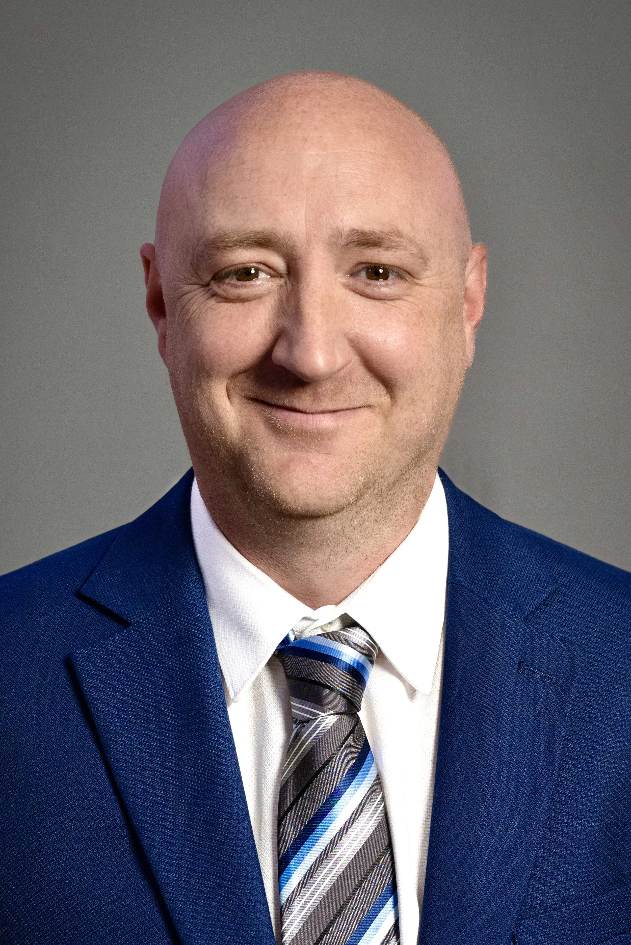 Corporate headshot photographer in Watford