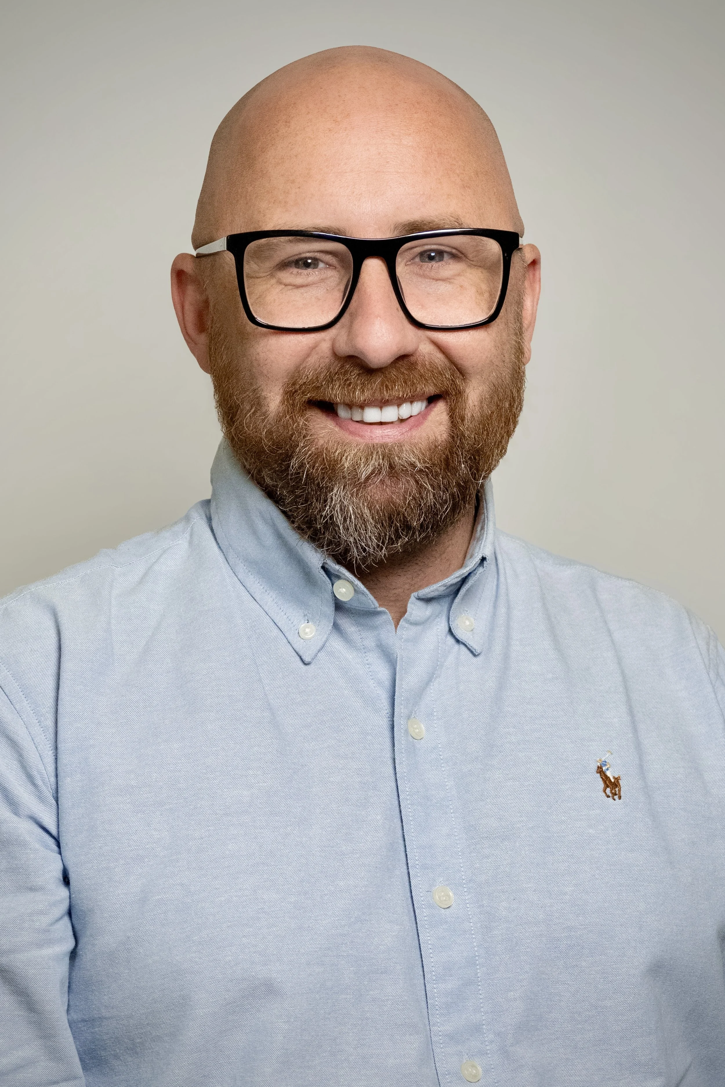 Corporate headshot photographer in Watford