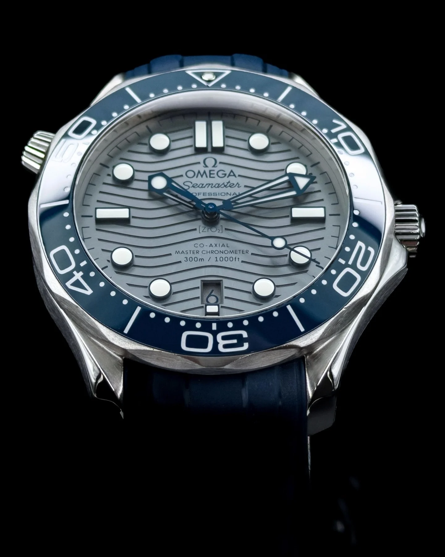 Omega Seamaster Diver 300M 42mm Grey Wave Dial 210.32.42.20.06.001