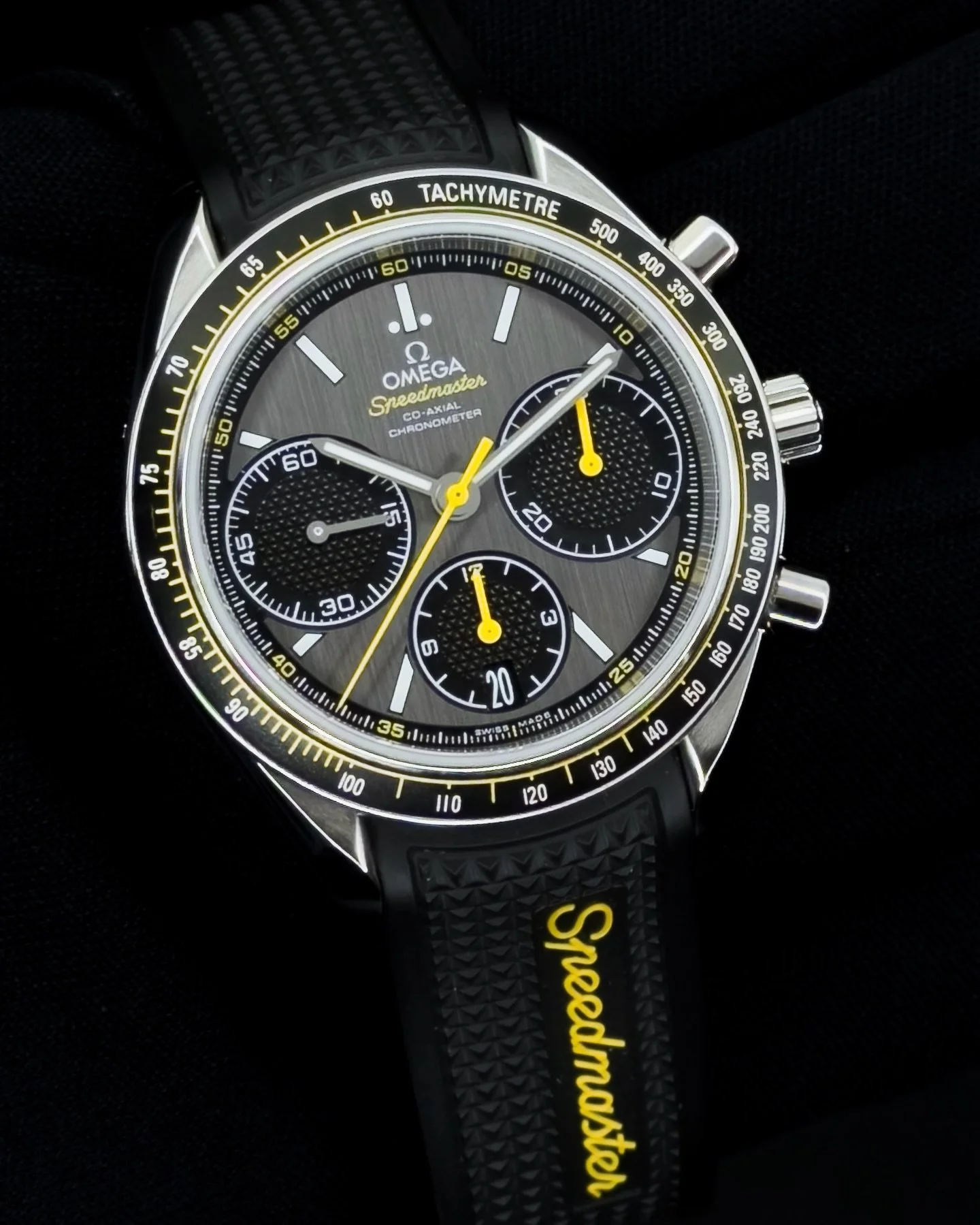 Omega Speedmaster Racing 40mm 326.32.40.50.06.001