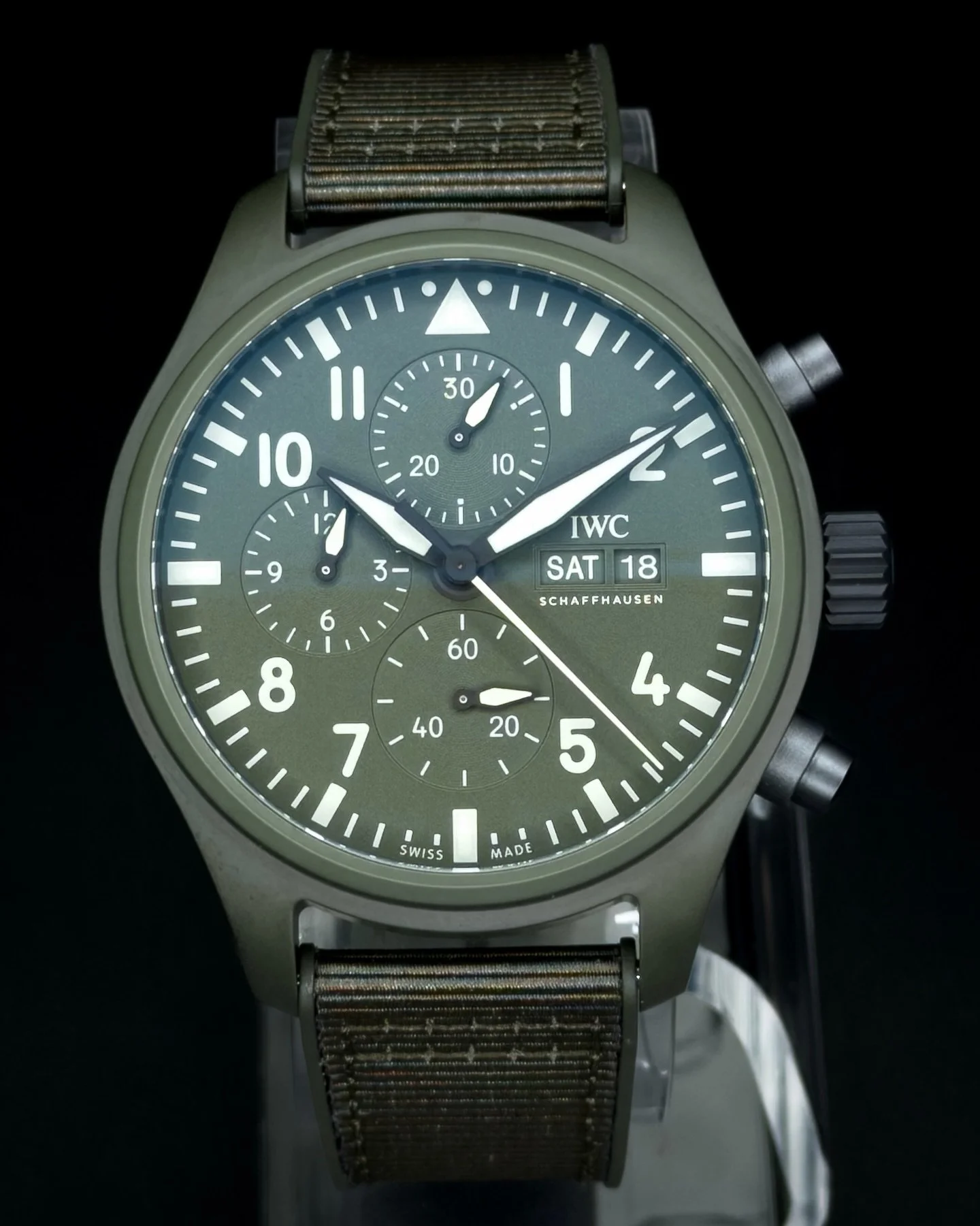 IWC Pilot Chronograph TOP GUN Woodland Green Ceramic 44.5mm IW389106

DM us to inquire or request a specific reference