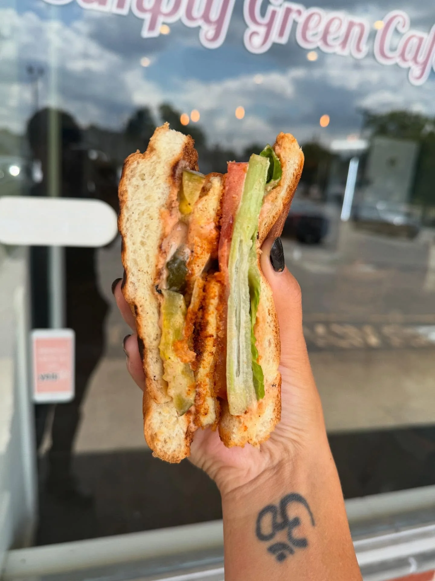 🚨SANDWICH DROP🚨
Say hello to the Crispy Cajun Tofu Sammy&mdash;she&rsquo;s spicy, saucy, and totally irresistible 😍🔥

Crispy Cajun tofu, chipotle mayo, lettuce, tomato &amp; pickles on a toasted round roll&mdash;aka the flavor combo you didn&rsqu