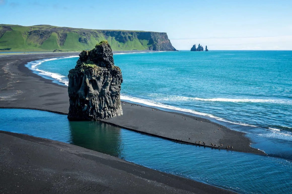 reynisfjara-black-sand-beach-in-iceland-istock-2843.jpg