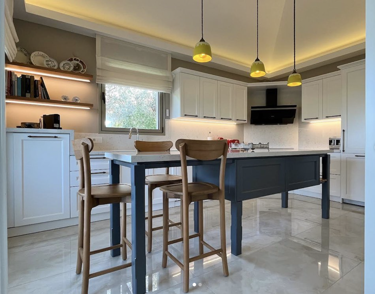 Eclectic modern and rustic kitchen white, navy blue and oak