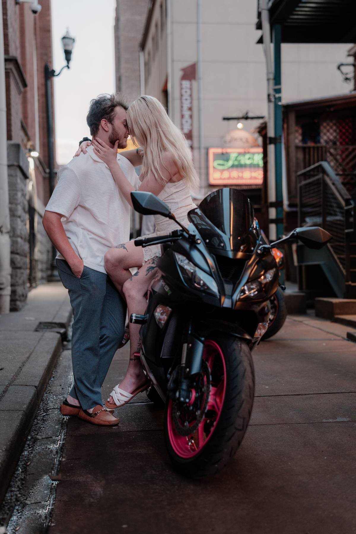 Ben and Leah Couples Photo Session