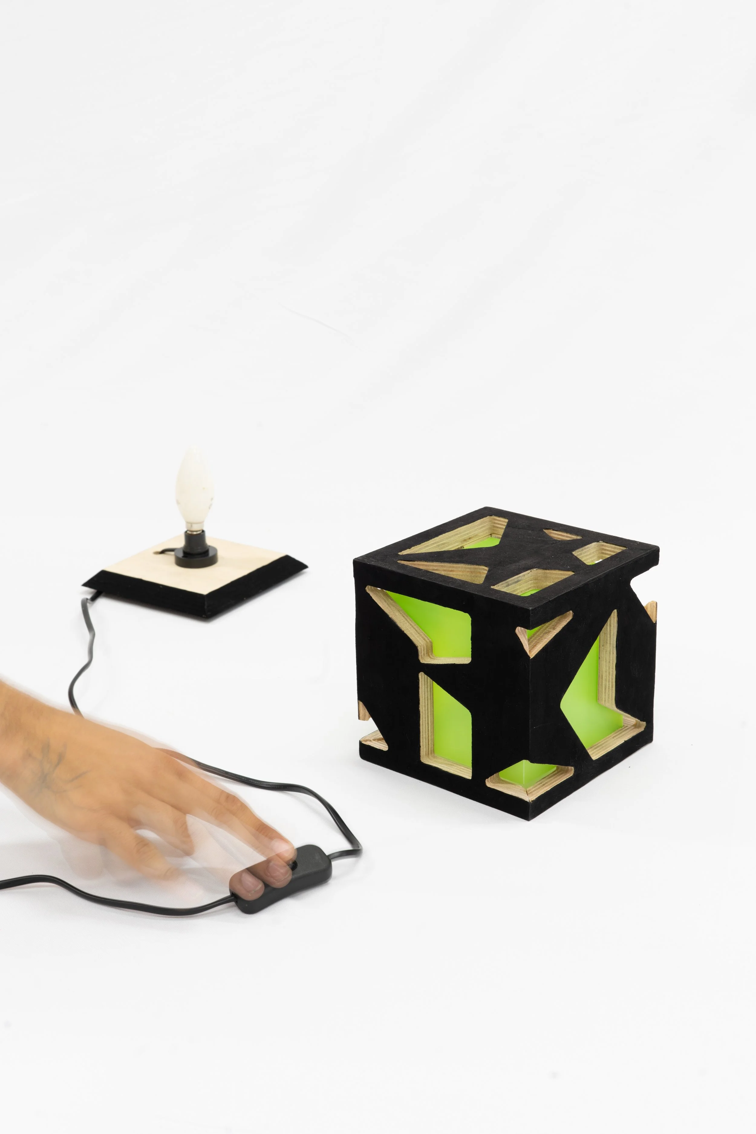 LAMP_GERBA 001-2-4.jpg