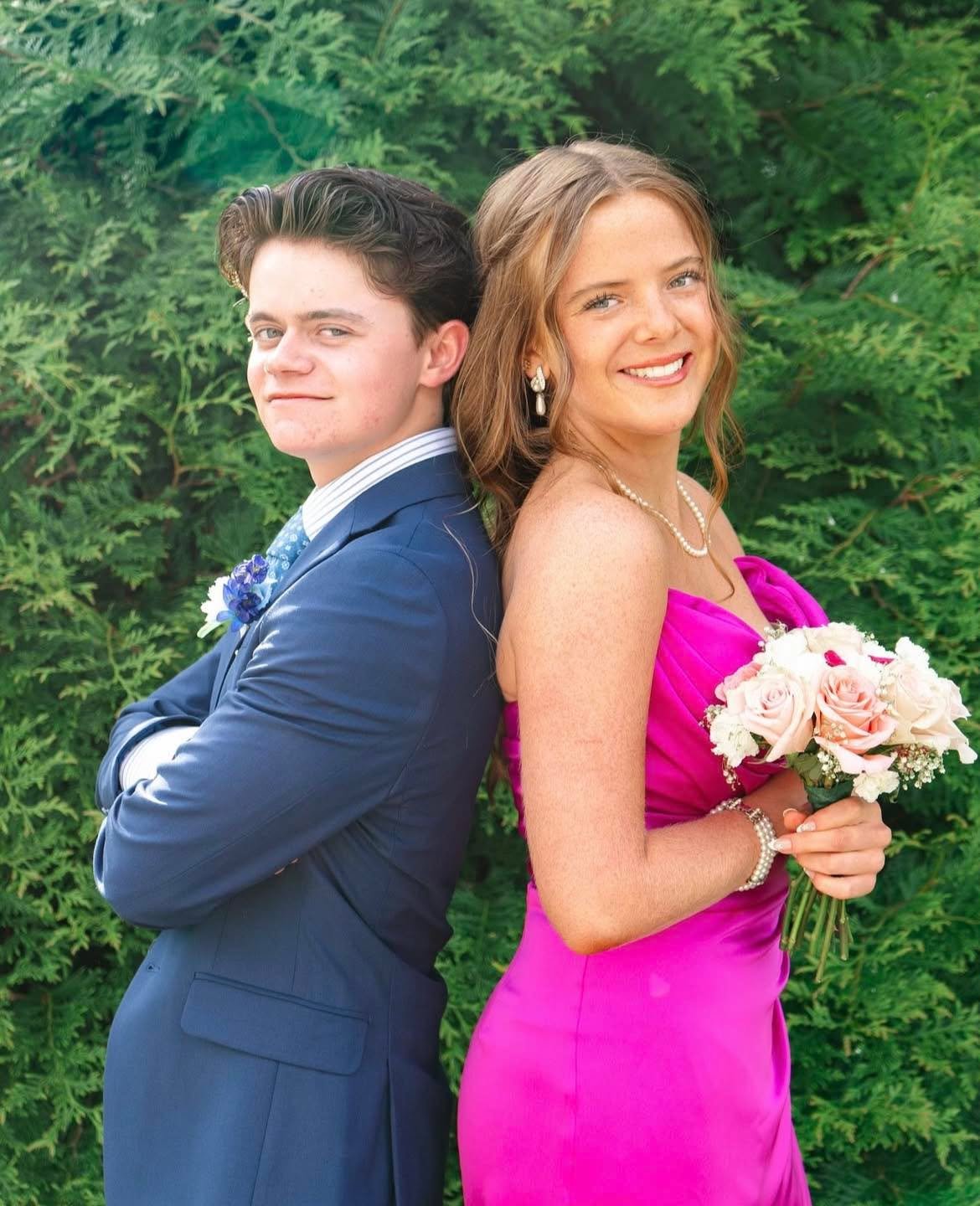 Beauty and GRACE 🌸
It was such an honor to tan sweet Grace for her prom night. As a Fitz 1, we went with a soft, radiant glow that let her natural beauty shine through&mdash;just enough sun-kissed warmth to light up the evening.

Moments like this r