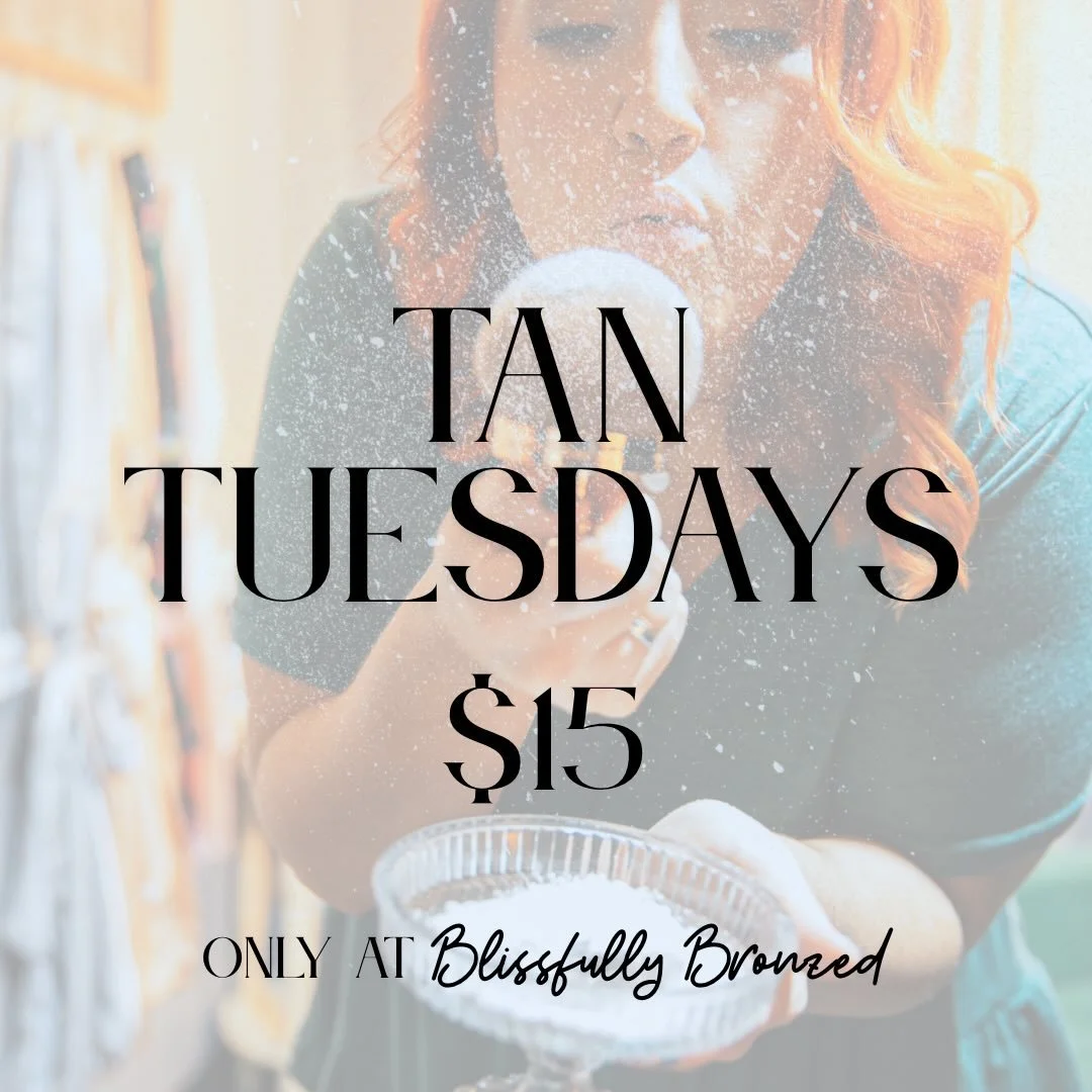 Tan Tuesday&rsquo;s are still here (for now)&hellip; need a pick-me-up? ✨
Holiday glow? Seeing lots of family and wanna feel alive again? 😅

#blissfullybronzed #baltimorespraytan
