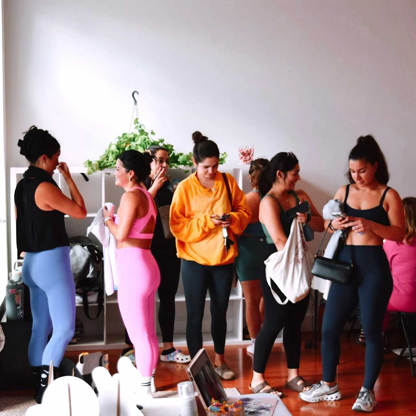 Some more pics from our Grand Opening Celebration this past weekend! 😆💖 thank you SO much to everyone who came out to celebrate &amp; sweat with us! 💪🏼 

Book your classes for this week online at www.reformemethod.com - spots are filling up! 🩷 
