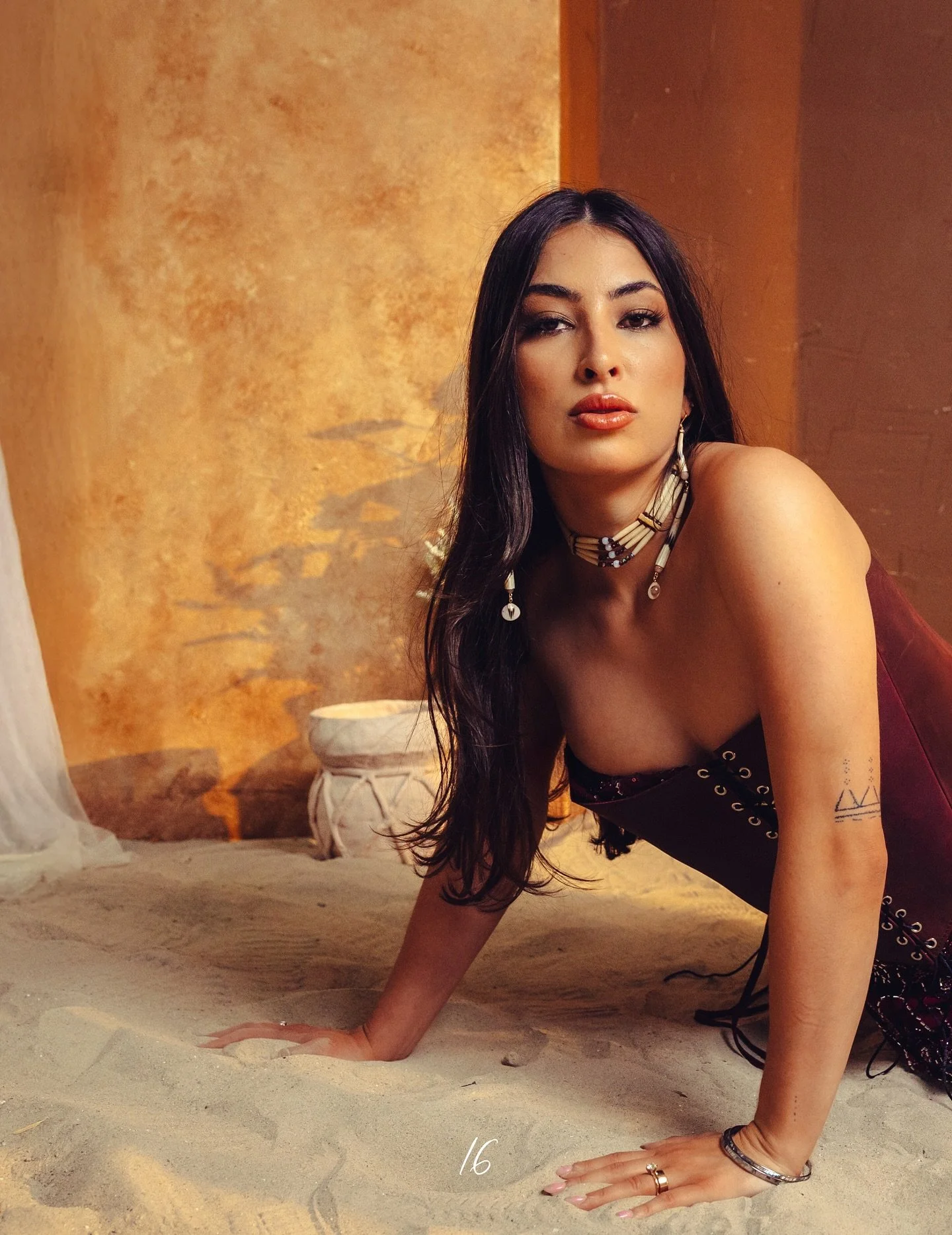 Desert Reverie✨
We were published in @goji.magazine !! 

@lucy_denaina &amp; @nickyt_mua you guys were the best team for this shoot!! And I&rsquo;m so obsessed with this @peppermayo skirt/dress on you Lucy!!😍😍😍 
jewelry by @wererp.wesona &amp; @st