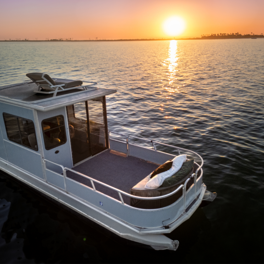 Pontoon boat rental on San Diego Bay with Gold Coast Yacht Charters
