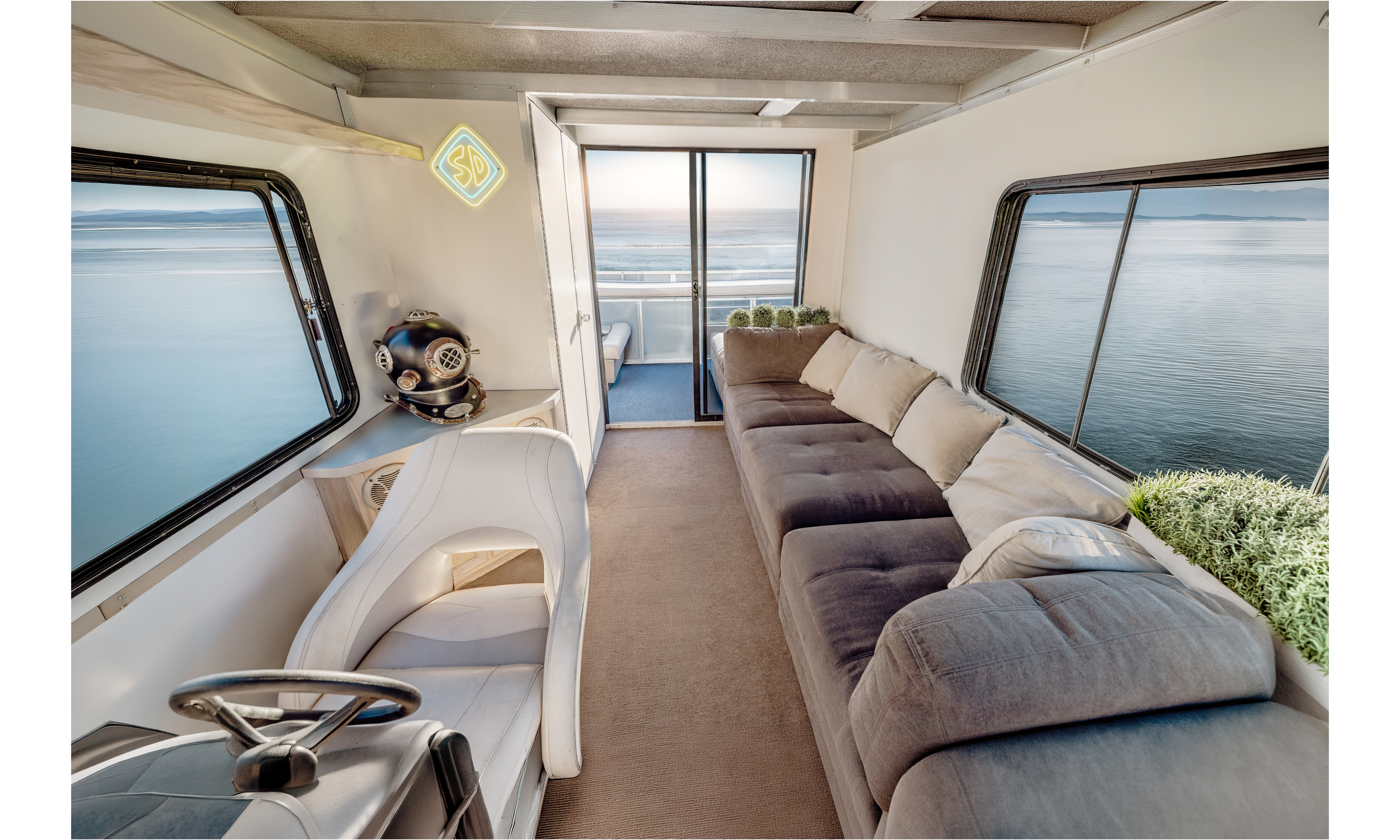 San Diego yacht charter luxury interior cabin Gold Coast comfortable seating boat rental