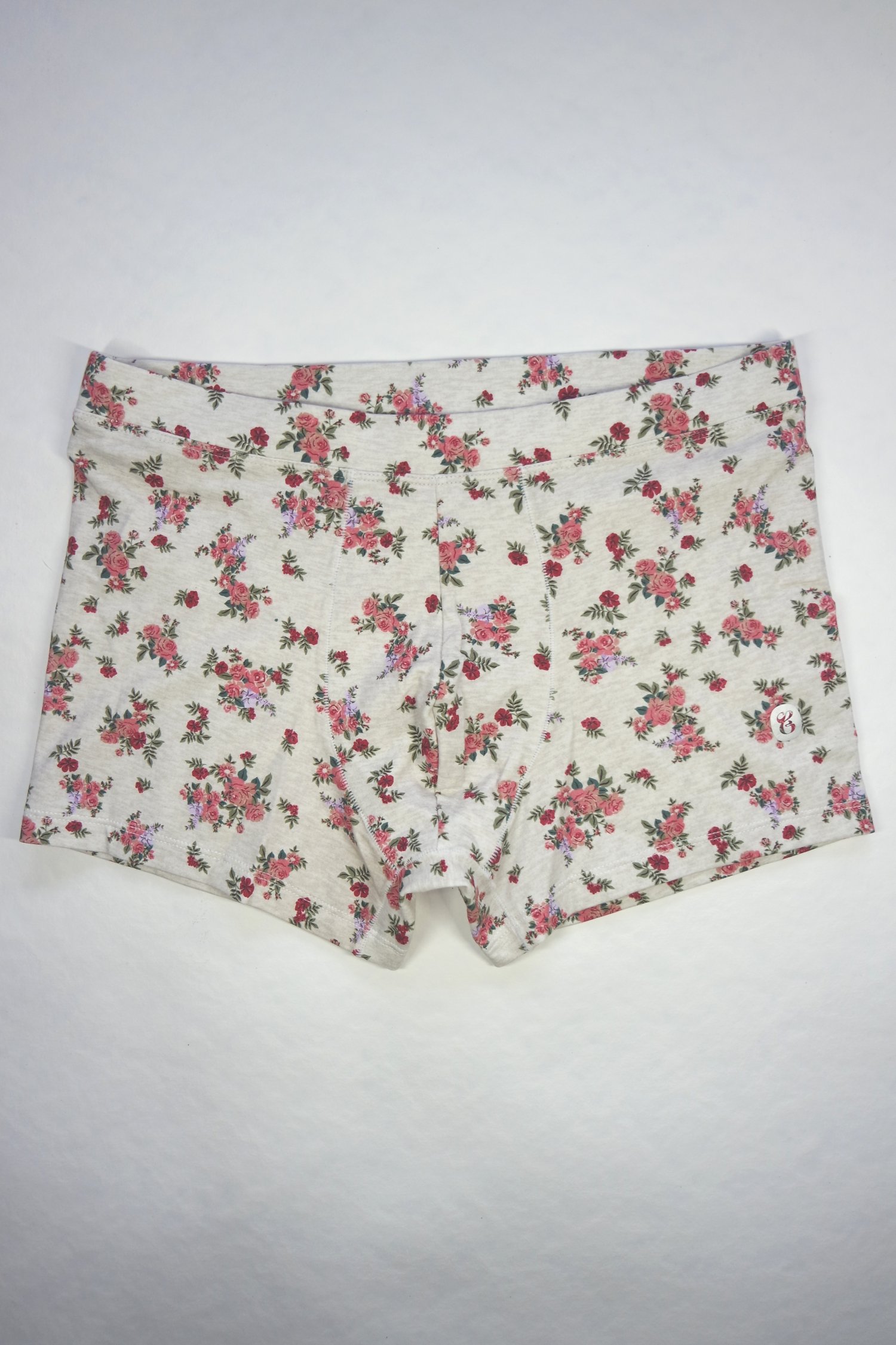 men's organic cotton trunks, featuring breathable, soft fabric for all-day comfort. Sustainable and durable, perfect for eco-conscious everyday wear.